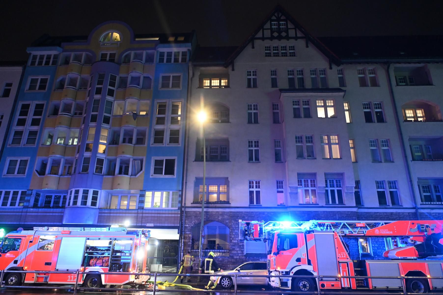 Neukölln: Mensch Bei Wohnungsbrand Verletzt, Katze Stirbt