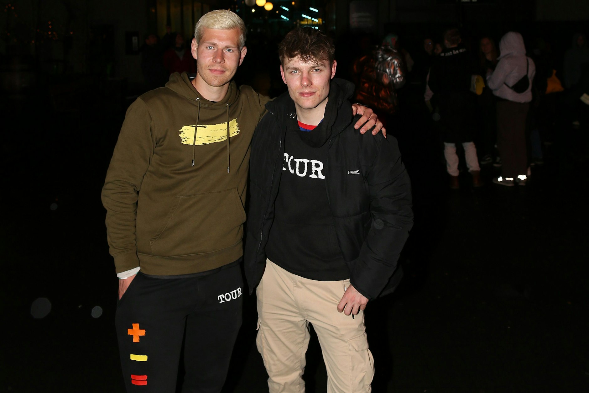 Felix + Robert vorm Admiralspalast nach dem Ed-Sheeran-Konzert