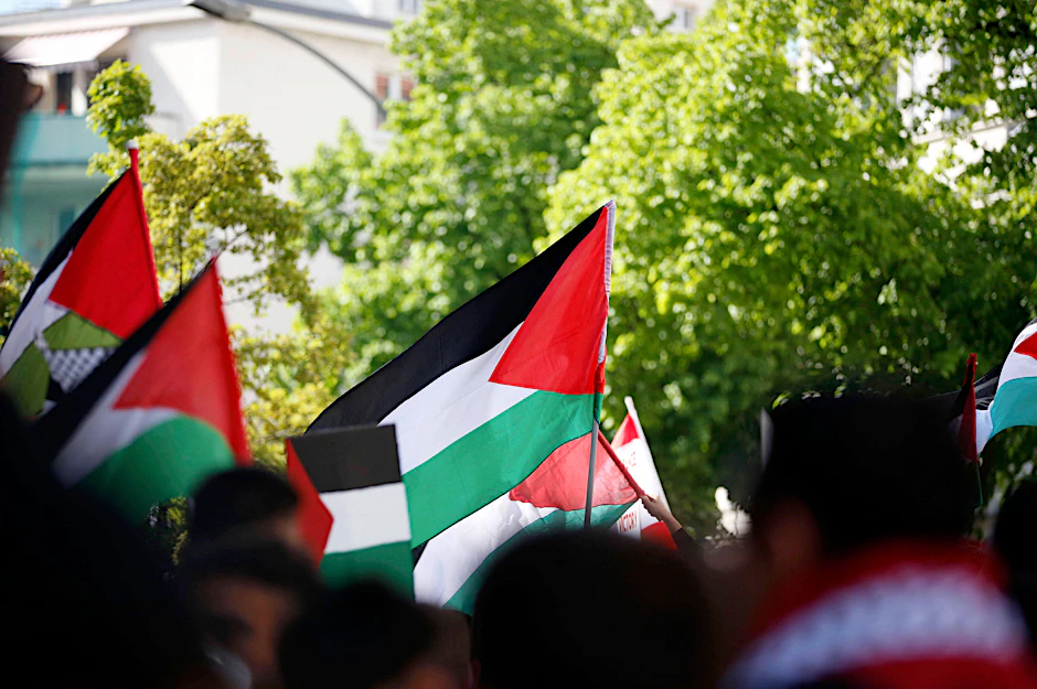 Nach dem Hamas-Angriff auf Israel kam es in Berlin zu Solidaritätsbekundungen. Berliner Imame verurteilen nun Terror und Jubel.&nbsp;