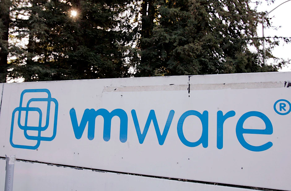ARCHIV - Außenansicht der VMware-Zentrale in Palo Alto. Der Chipkonzern Broadcom will sein Software-Geschäft mit der Übernahme des Cloud-Spezialisten verstärken.  