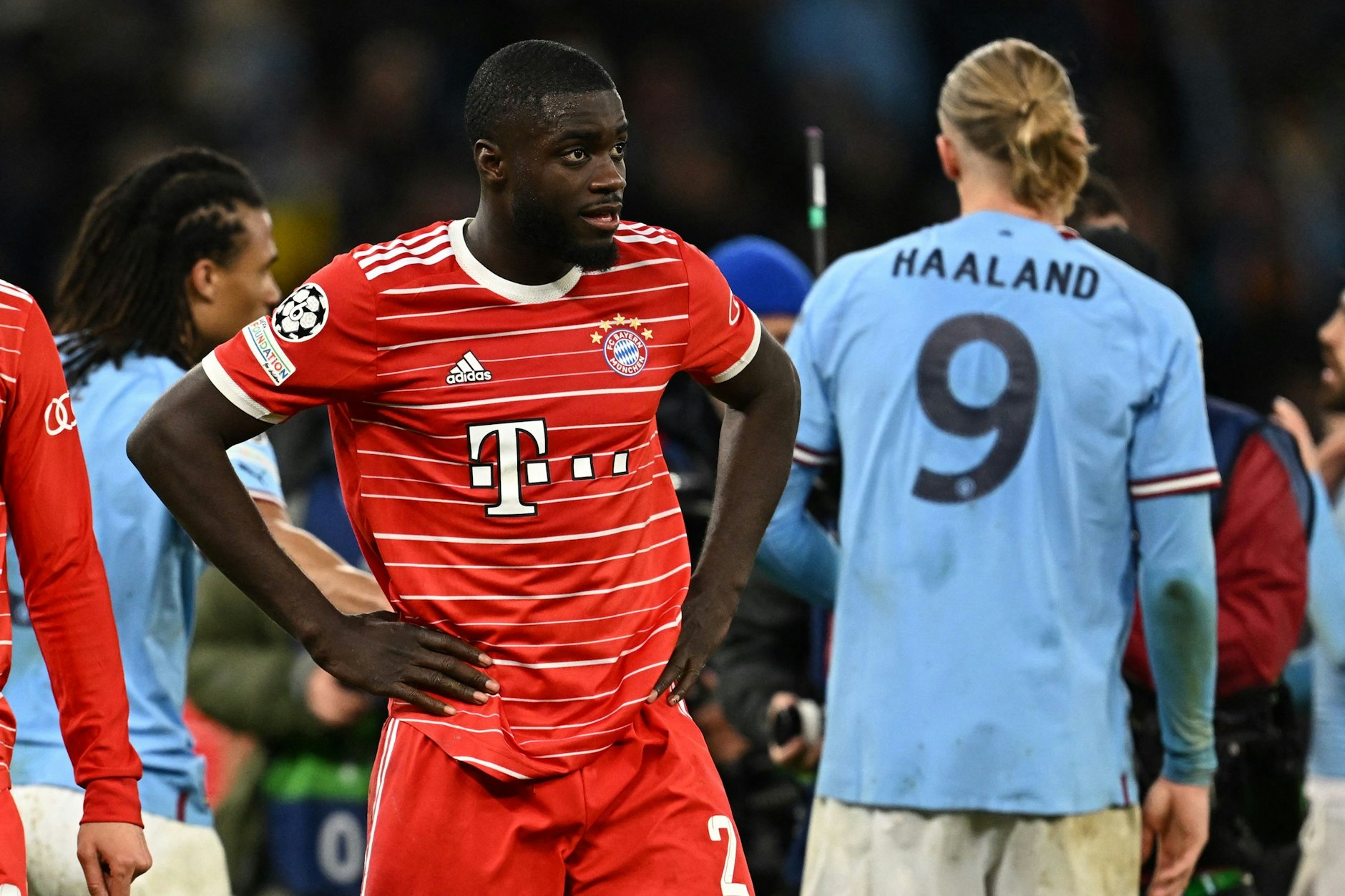Jüngstes Cybermobbing-Opfer des FC Bayern München: Dayot Upamecano musste nach der Niederlage gegen Manchester City viele Hasskommentare über sich ergehen lassen.