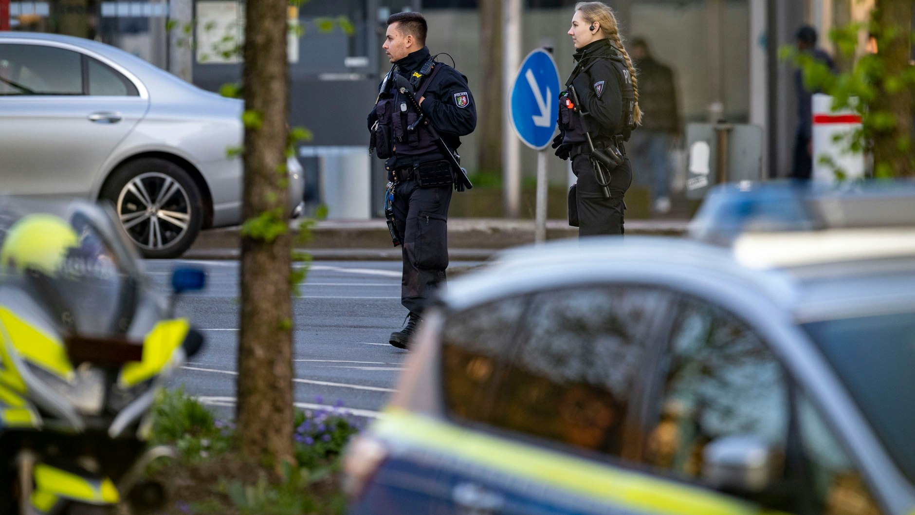 Die Polizei sperrte den Tatort weiträumig ab.