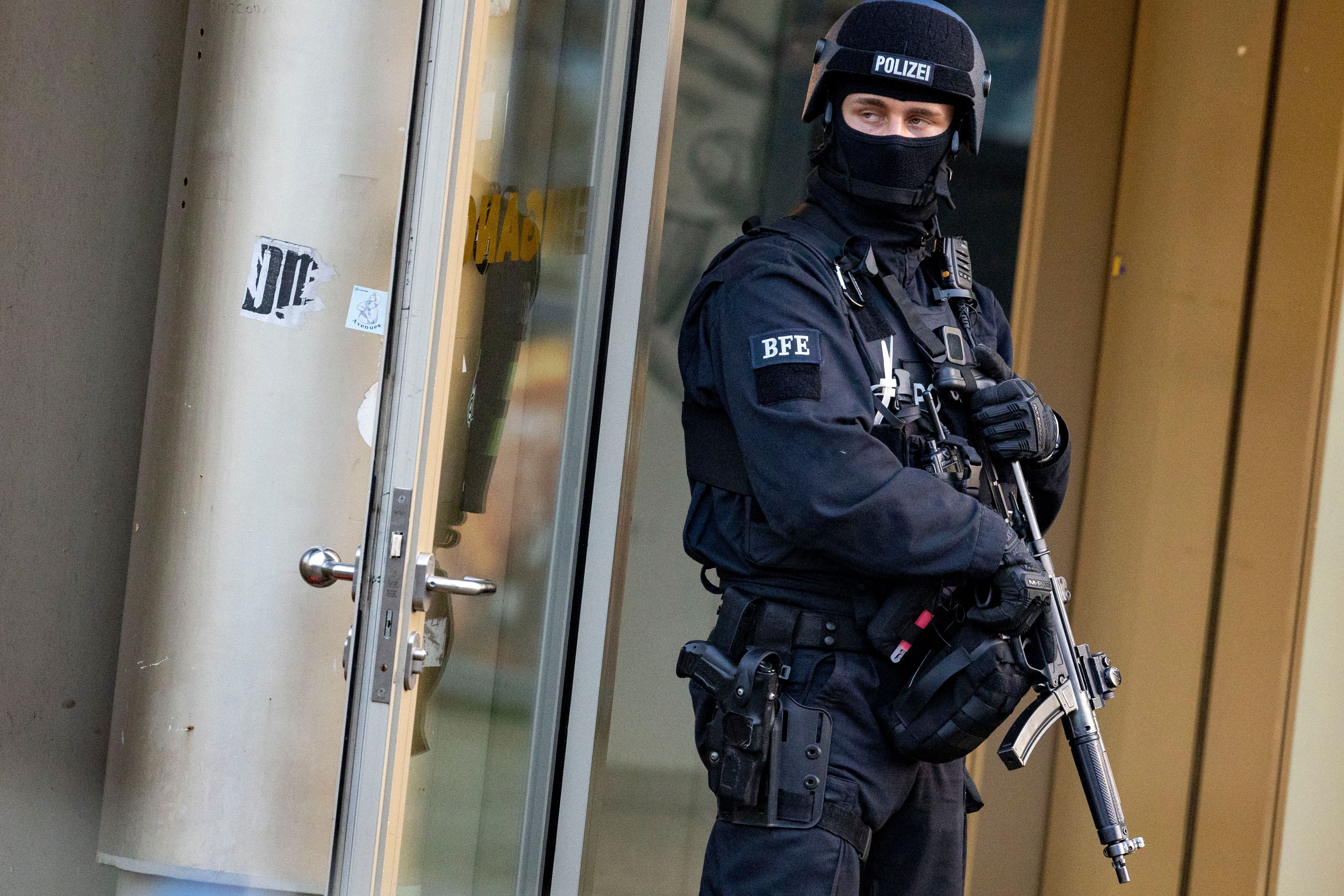 Image - Mögliche Amok-Tat in Duisburg +++ Täter stechen in Fitness-Studio auf Besucher ein +++ Mindestens vier Personen schwer verletzt