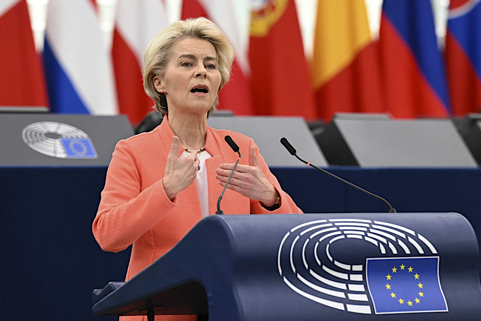 EU-Kommissionspräsidentin Ursula von der Leyen bei einer Rede im Parlament am Dienstag.