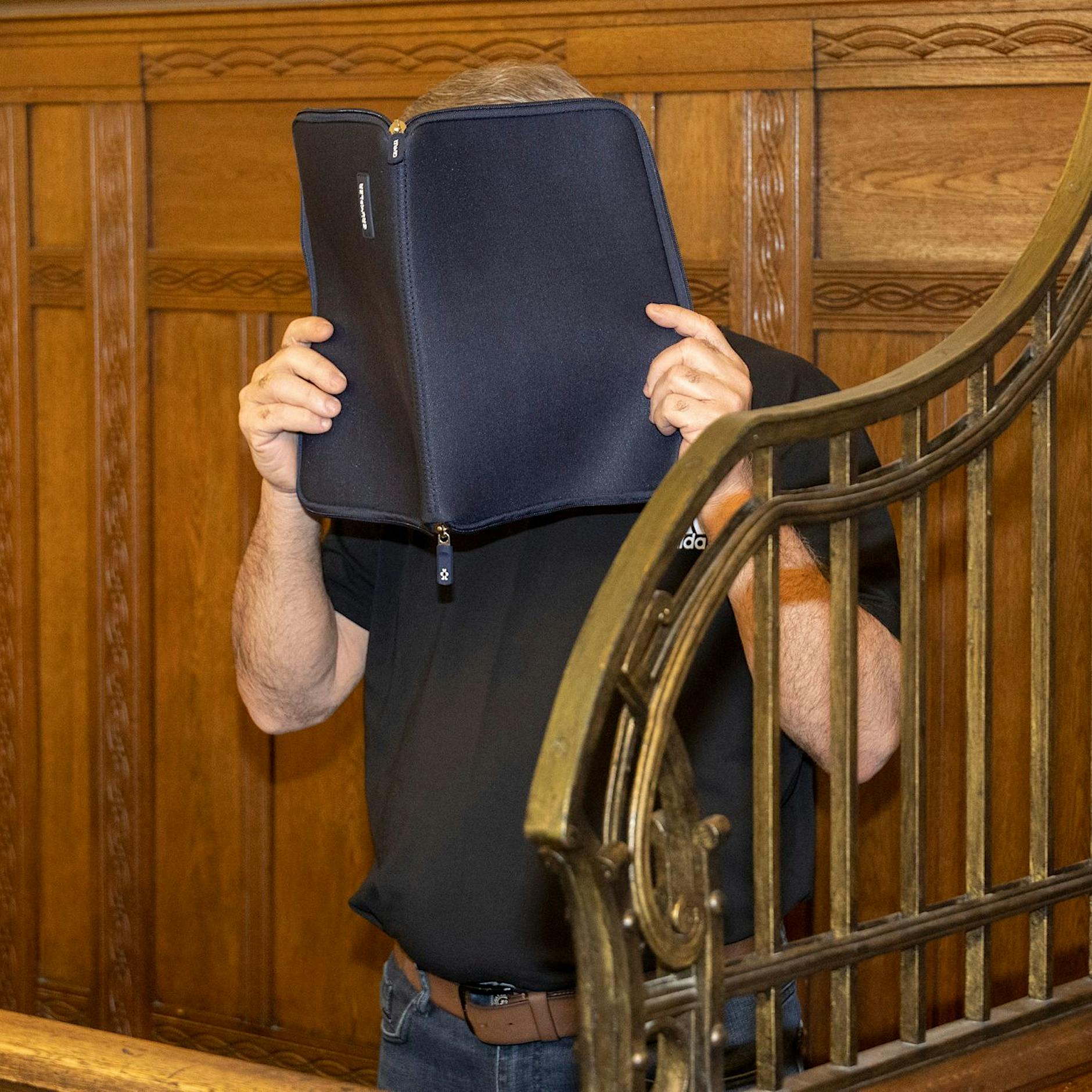 Berlin: Ukrainerin im Streit um „ein wenig Geld“ erstochen – Ehemann gesteht