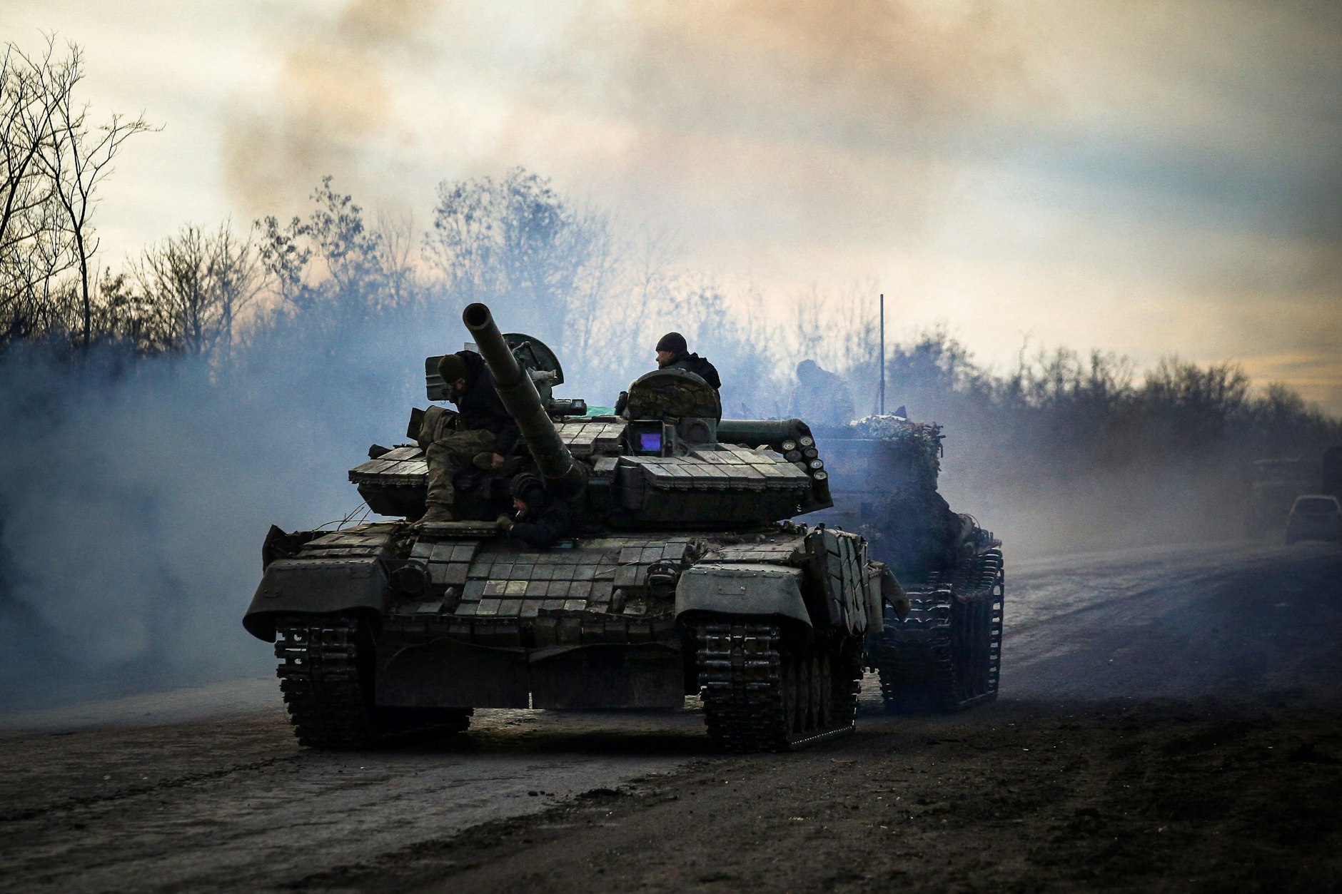 Ukrainische Panzer auf dem Weg nach Bachmut