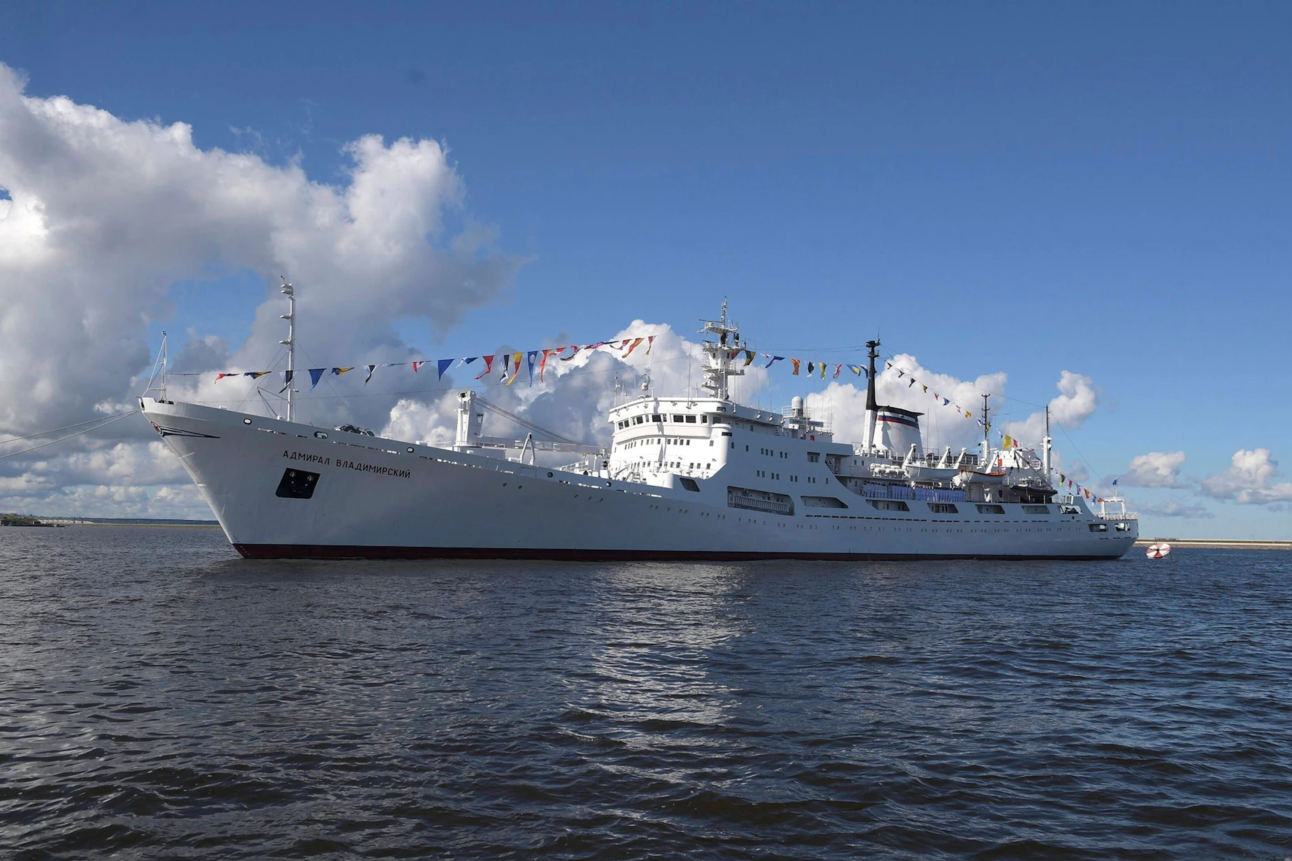 Das Forschungsschiff Admiral Wladimirsky steht im Fokus der Recherchen des dänischen TV-Senders.