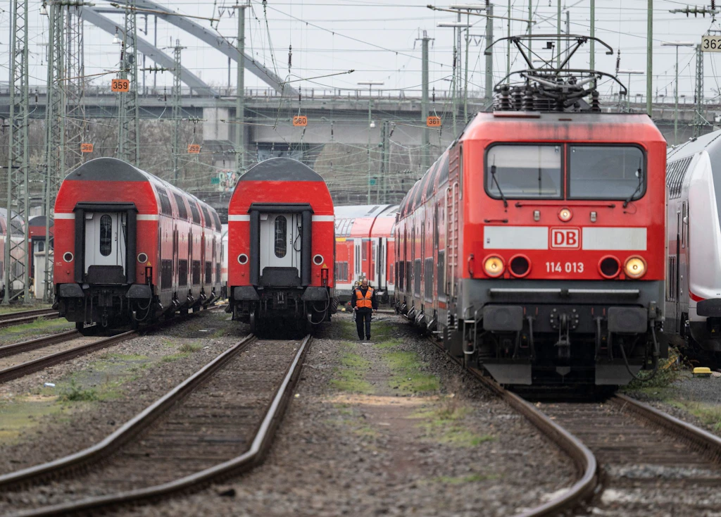 Großer Bahnstreik am Freitag: Das sollten Berliner Fahrgäste jetzt wissen
