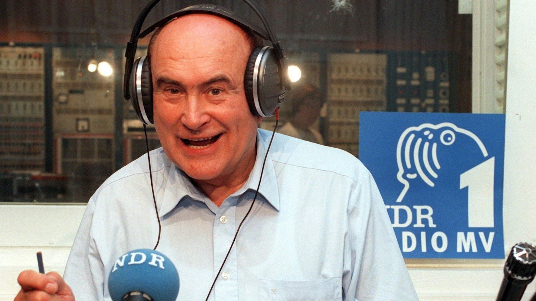 Heinz Florian Oertel moderierte auch nach der Wende noch weiter.