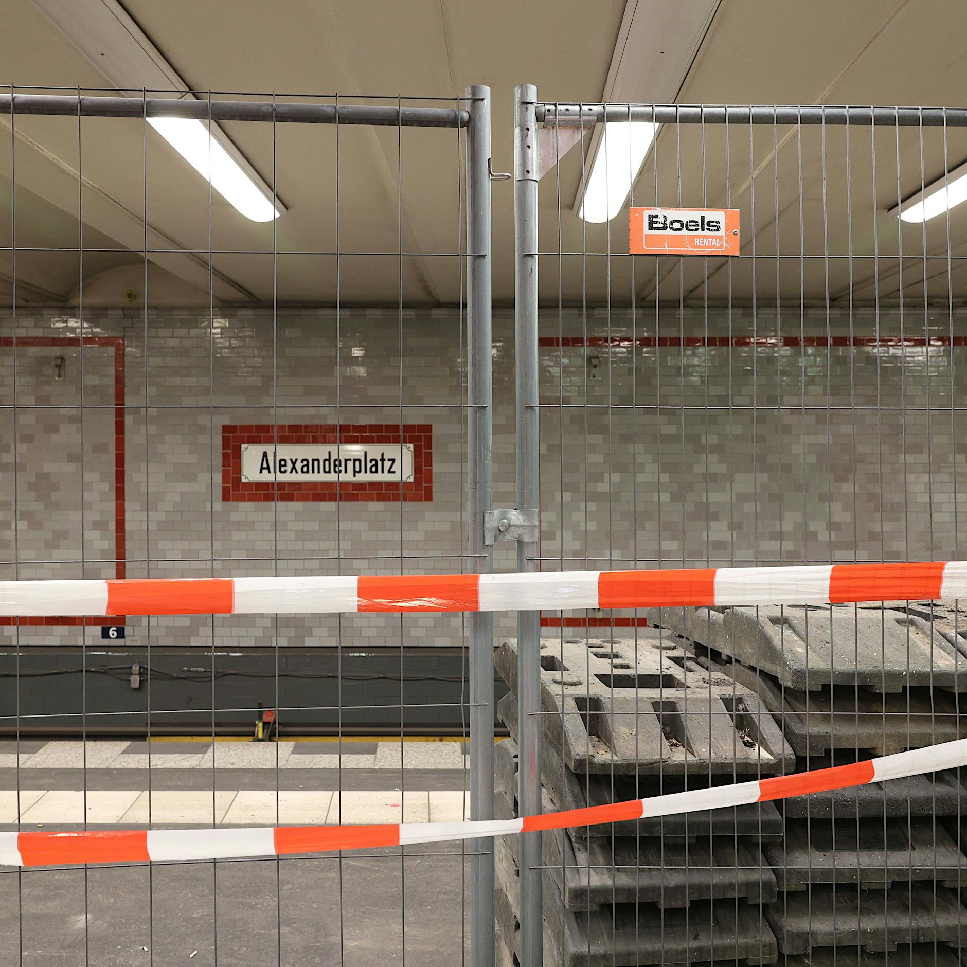 Tunnelhavarie unterm Alexanderplatz: Wann fährt die U2 wieder wie früher?