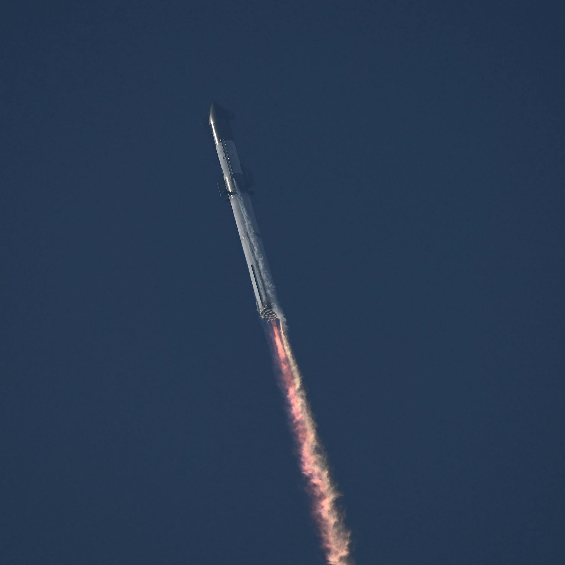 Video! Starship explodiert - Hier zerbricht die Super-Rakete von Elon Musk