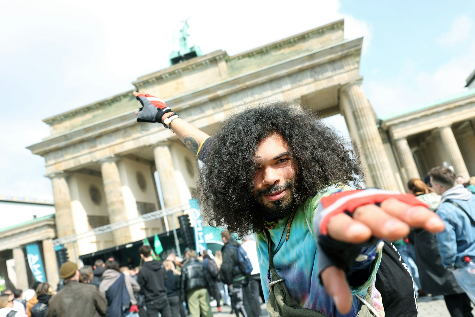 Wolfgang Oliveira-Fröhlich, Künstlername VVolf 161, landete nach einer Partynacht eher zufällig auf der Demo.
