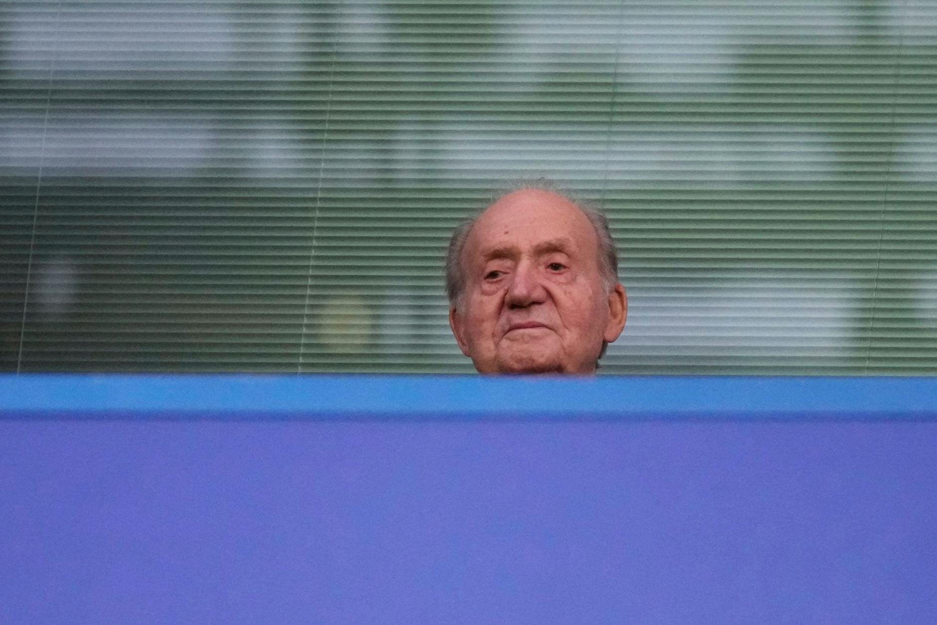 Altkönig Juan Carlos in der Heimat eingetroffen