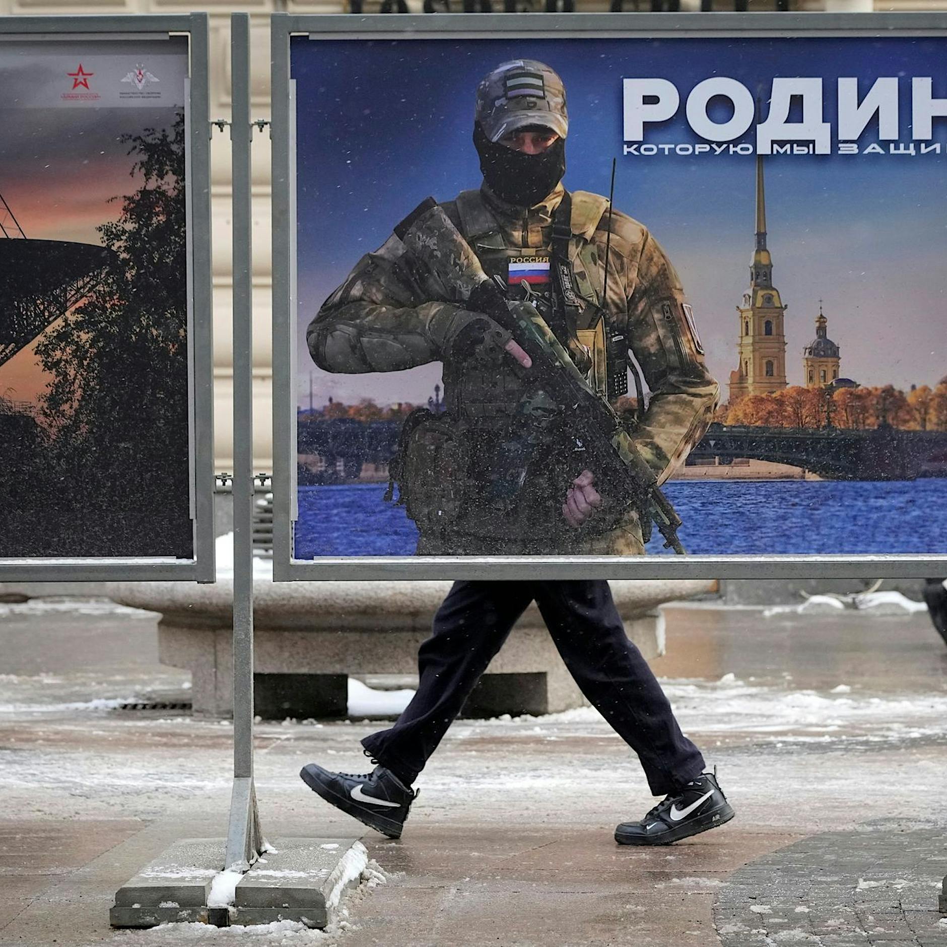 „Du bist doch ein Mann!“: So wirbt Moskau Kämpfer für den Krieg