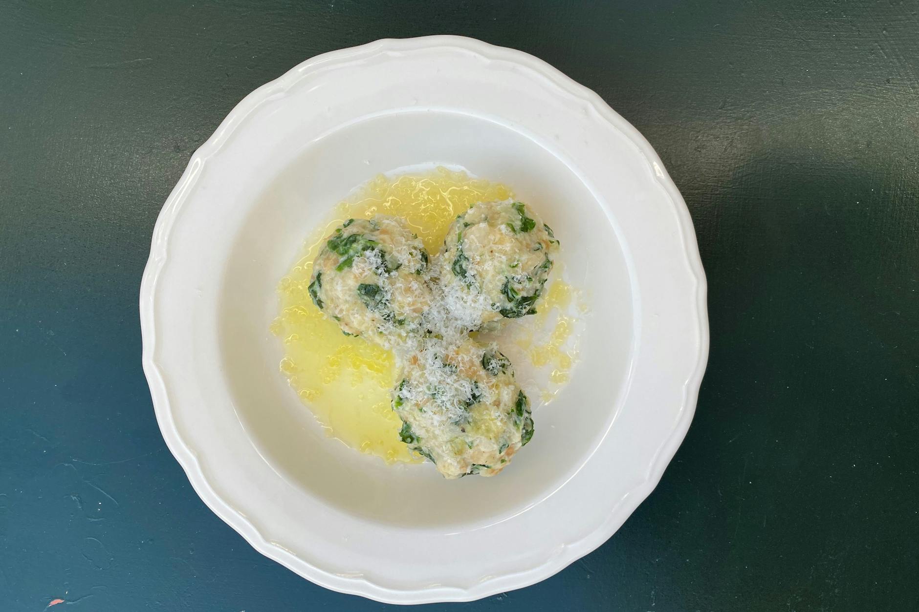 Spinatknödel: und noch einmal das ganze Gericht