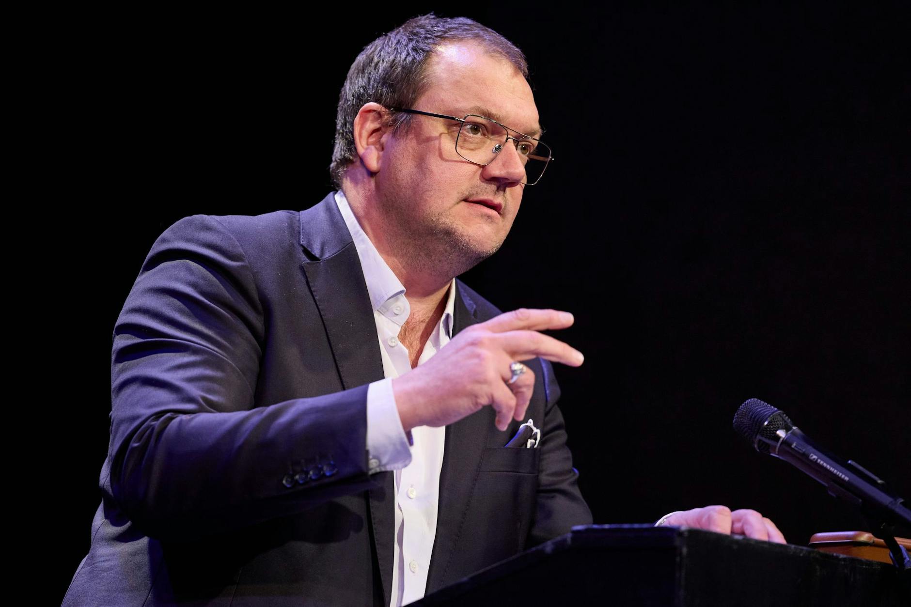 ARCHIV - Charly Hübner spielte knapp 12 Jahre in der Fernsehserie «Polizeiruf 110» mit.