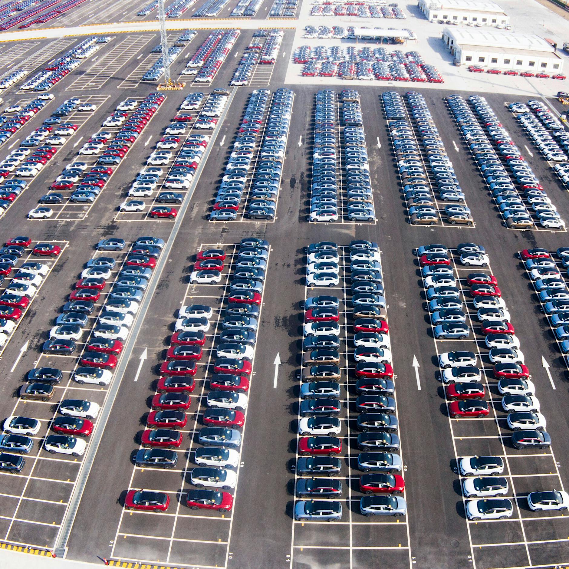 New York Times: Deutsche Konzerne arbeiten gegen die USA und stützen China