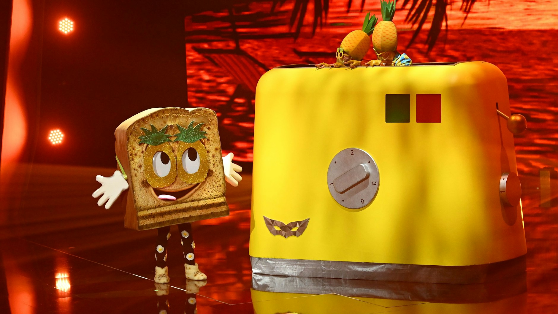 Auch der Toast ist sicher in der nächsten Runde - er überzeugte die „Masked Singer“-Zuschauer.