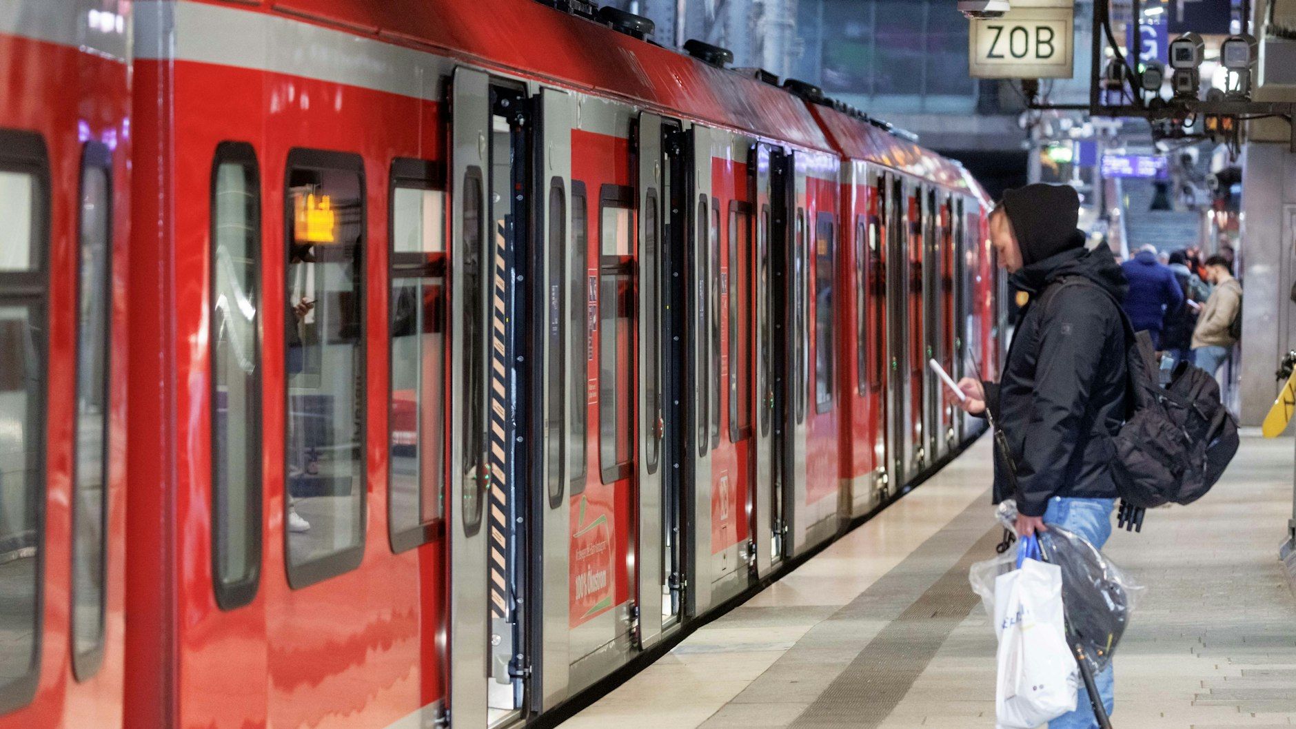 Seit dem 1. Mai gilt das Deutschlandticket im Regionalverkehr. Ein erneuter Streik könnte viele Nutzer des Tickets treffen.