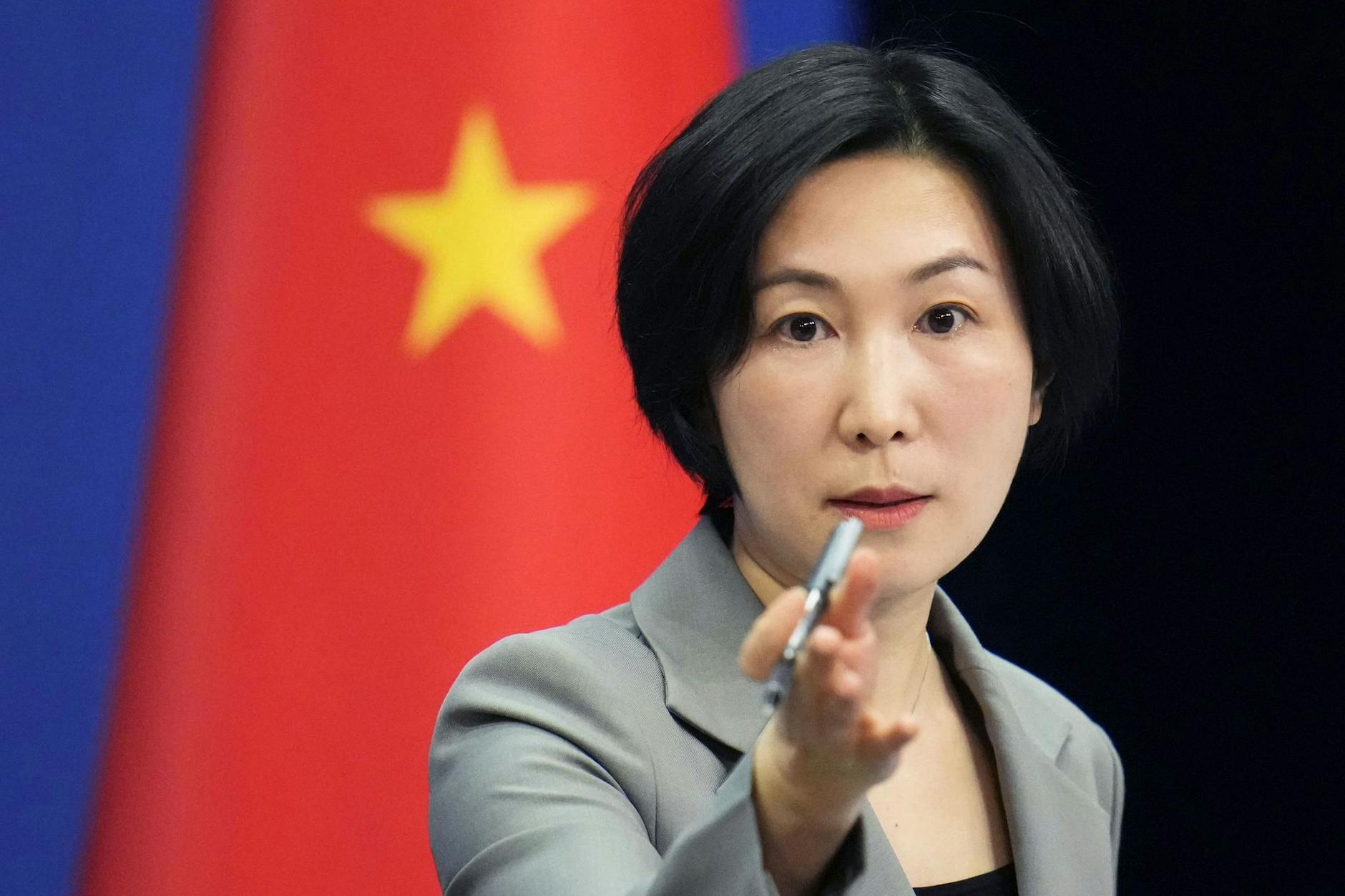  Chinas Außenamtssprecherin Mao Ning distanzierte sich indirekt von den Äußerungen des chinesischen Botschafters in Frankreich.