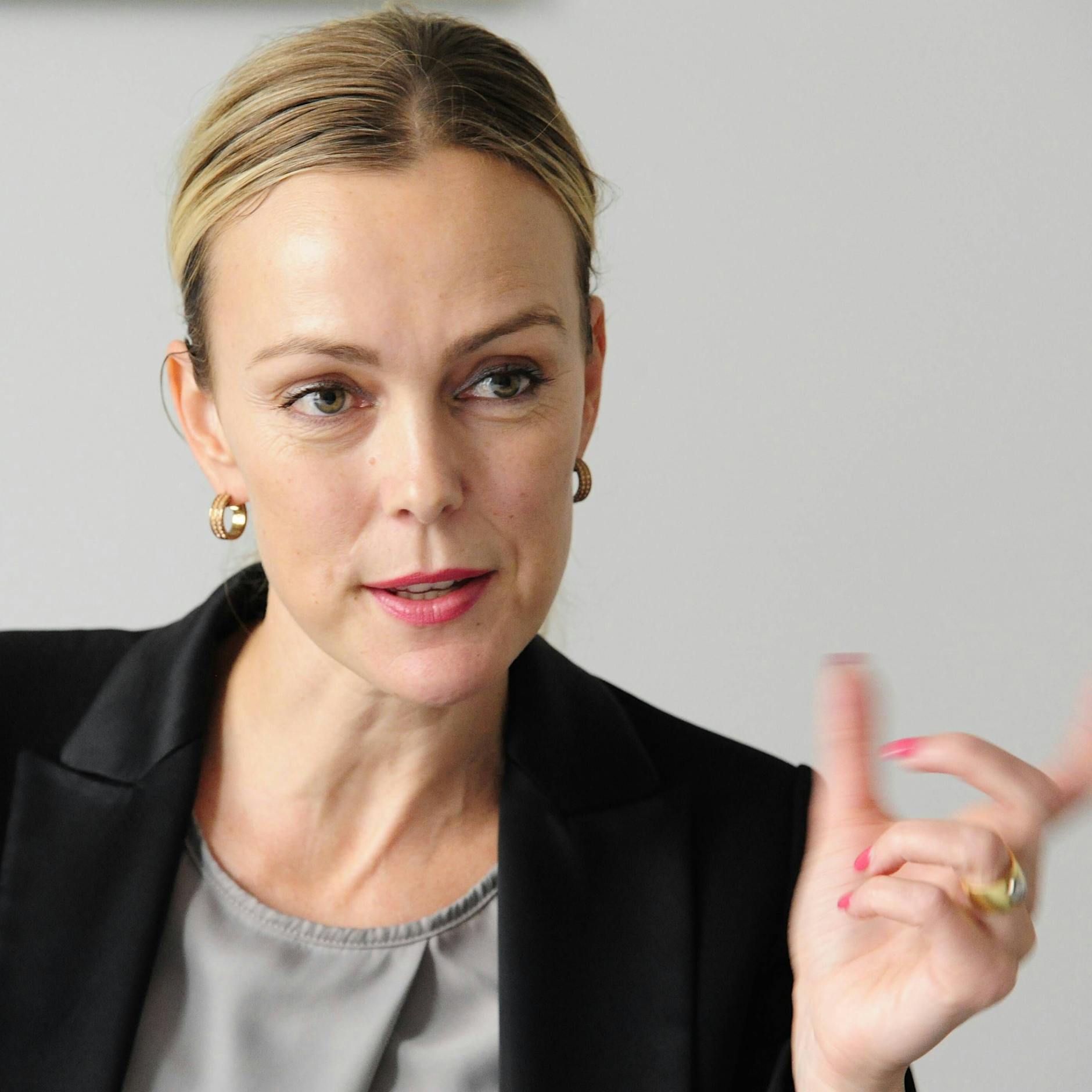 Verkehrssenatorin will weniger Autos und schmalere Radstreifen