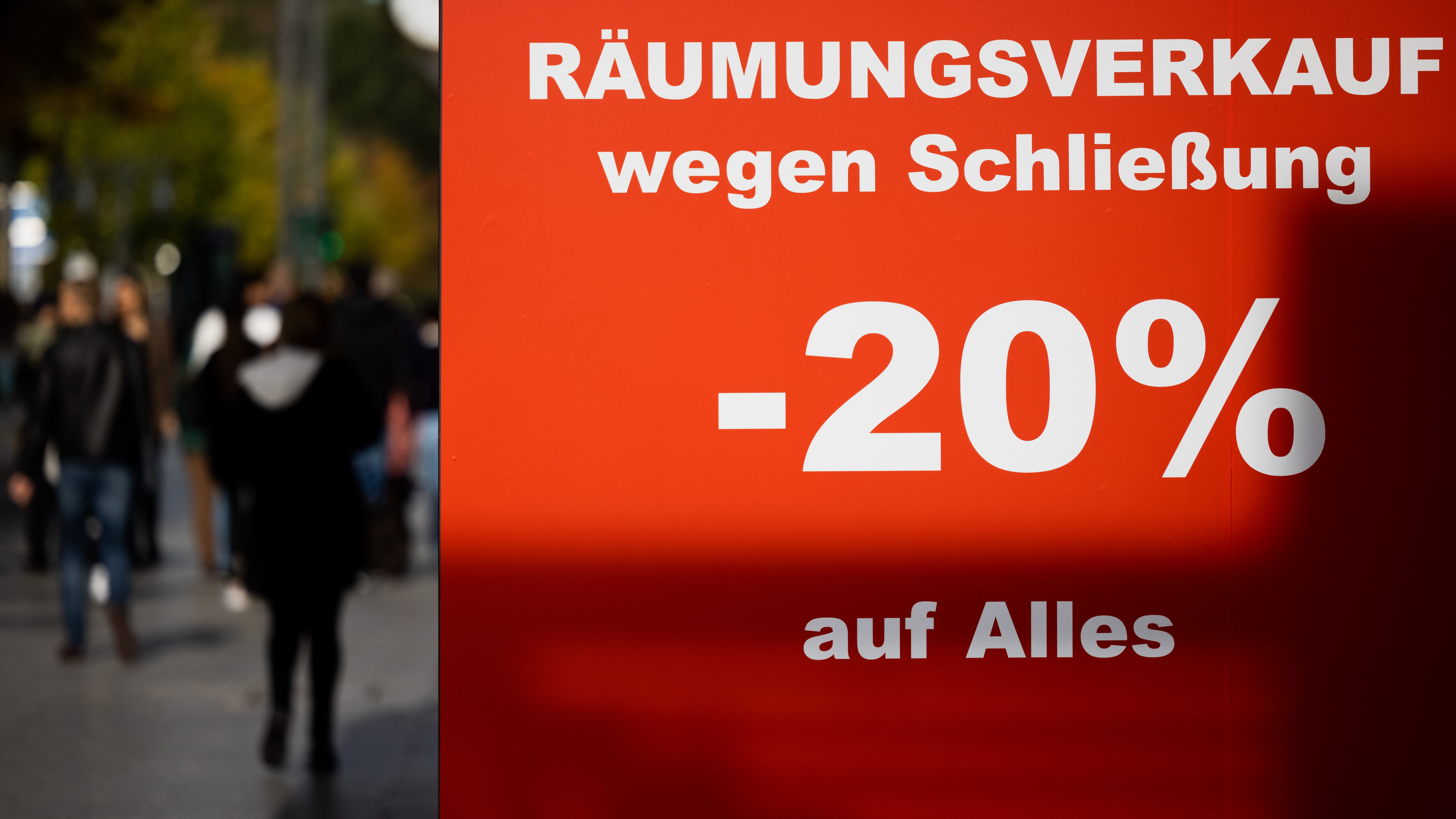 Image - Immer mehr Geschäftsaufgaben: Erst veröden die Läden, dann die Innenstädte