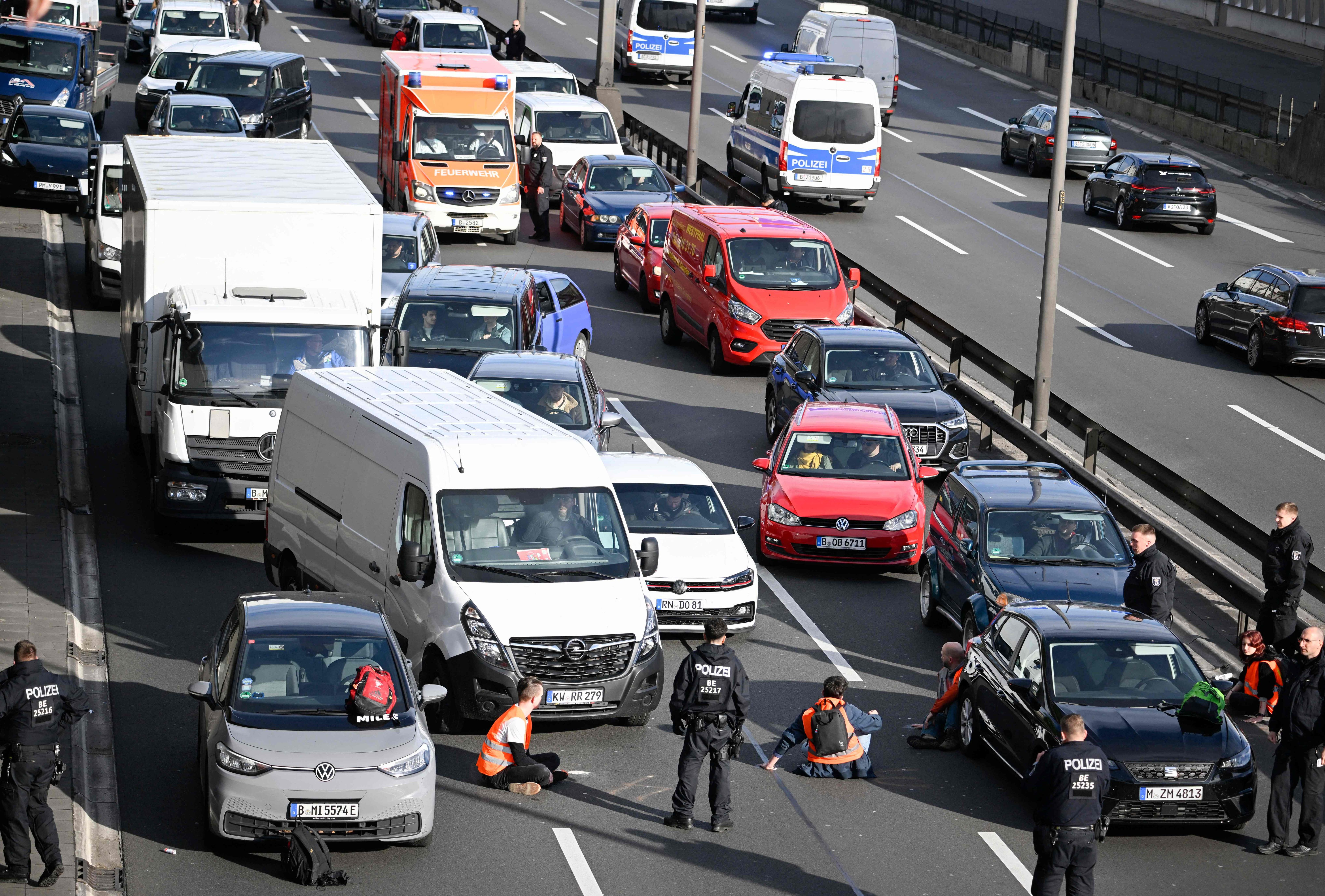 Image - Keine Reue: Warum Letzte Generation dreiste Feuerwehr-Lüge auftischt