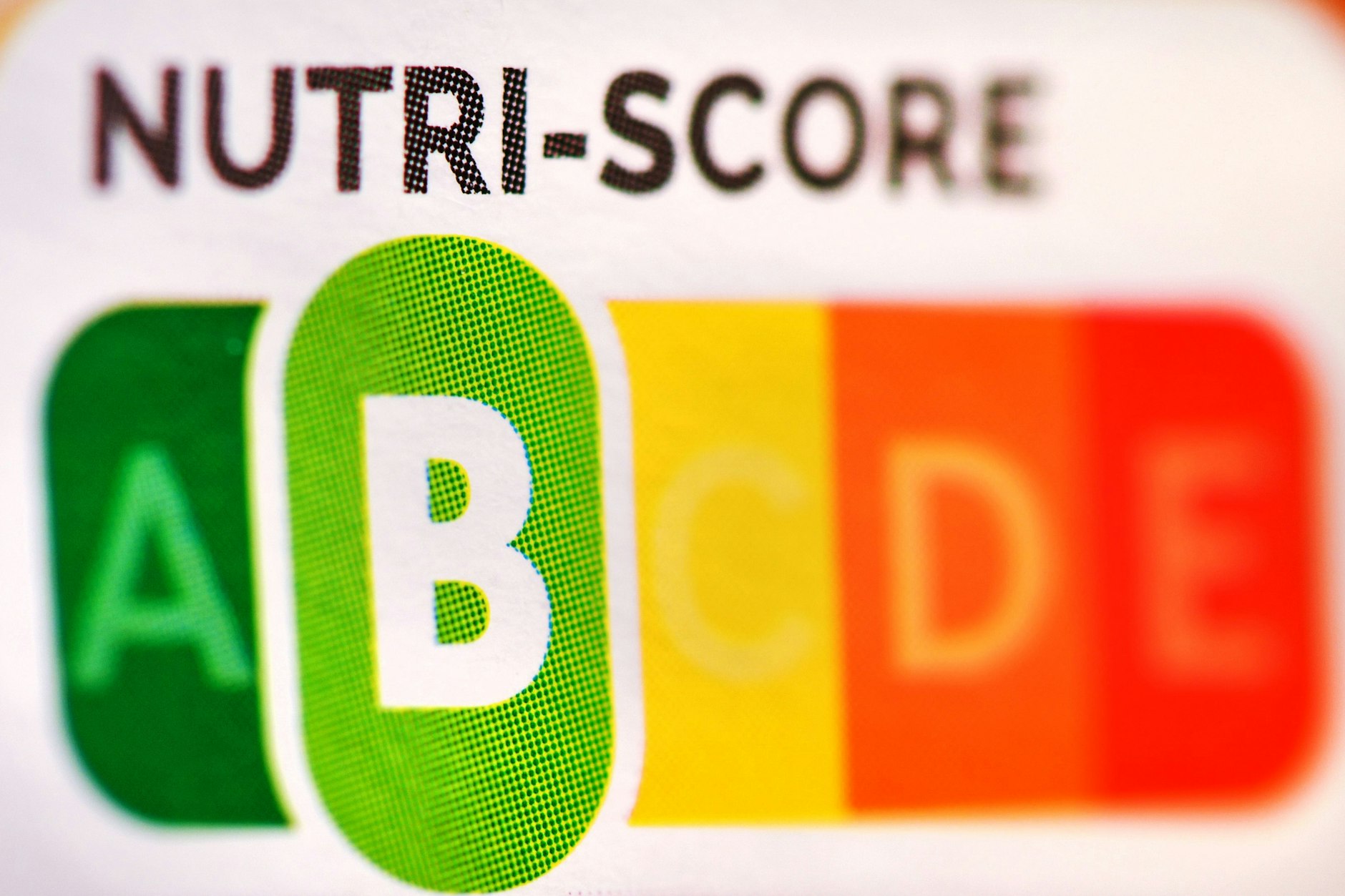 Der sogenannte Nutri-Score ist eine farbliche Nährwertkennzeichnung auf einem Lebensmittel.