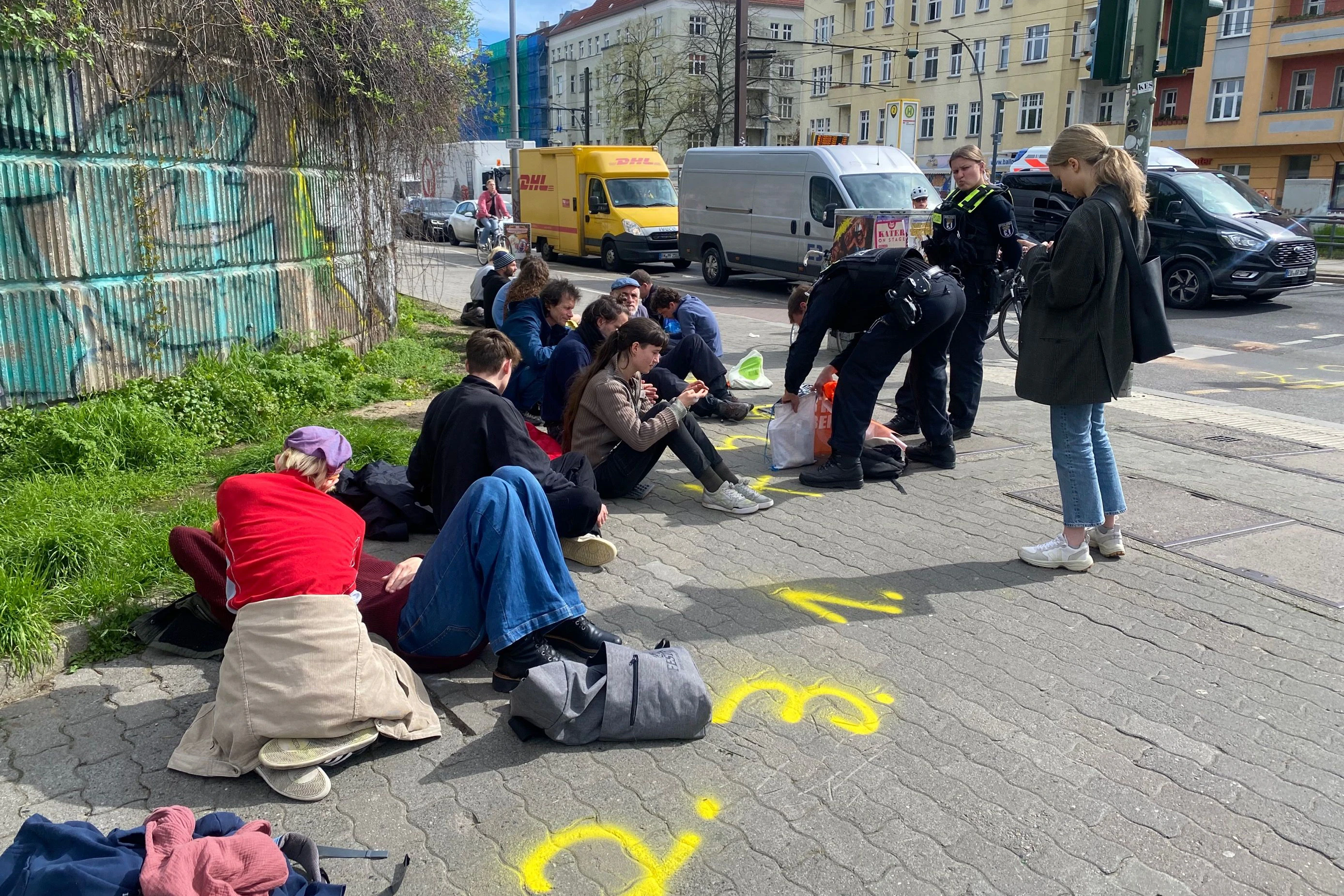 Aktivisten an der Danziger Straße