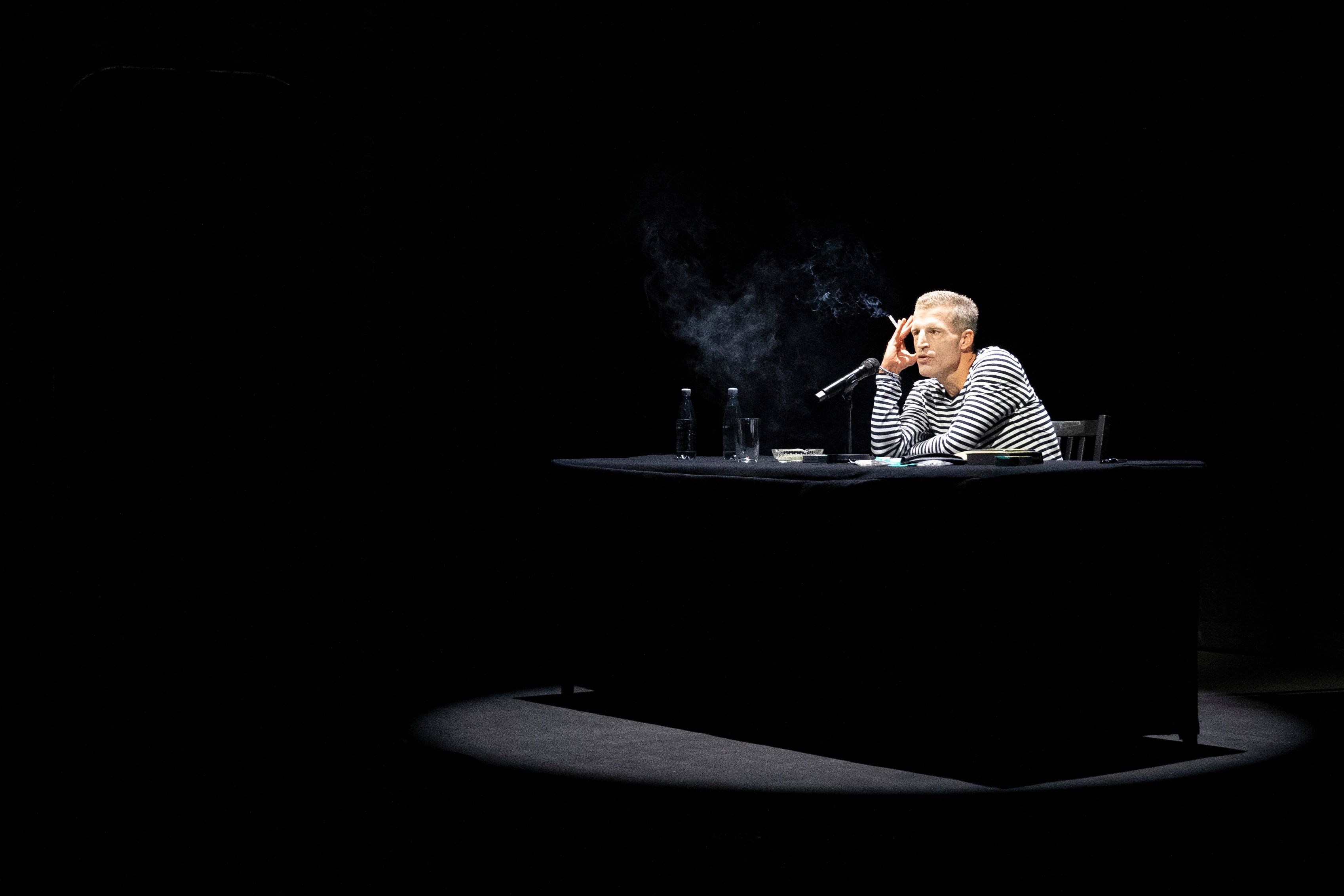 Image - Die Realität ist oft skandalöser als jede Schmonzette