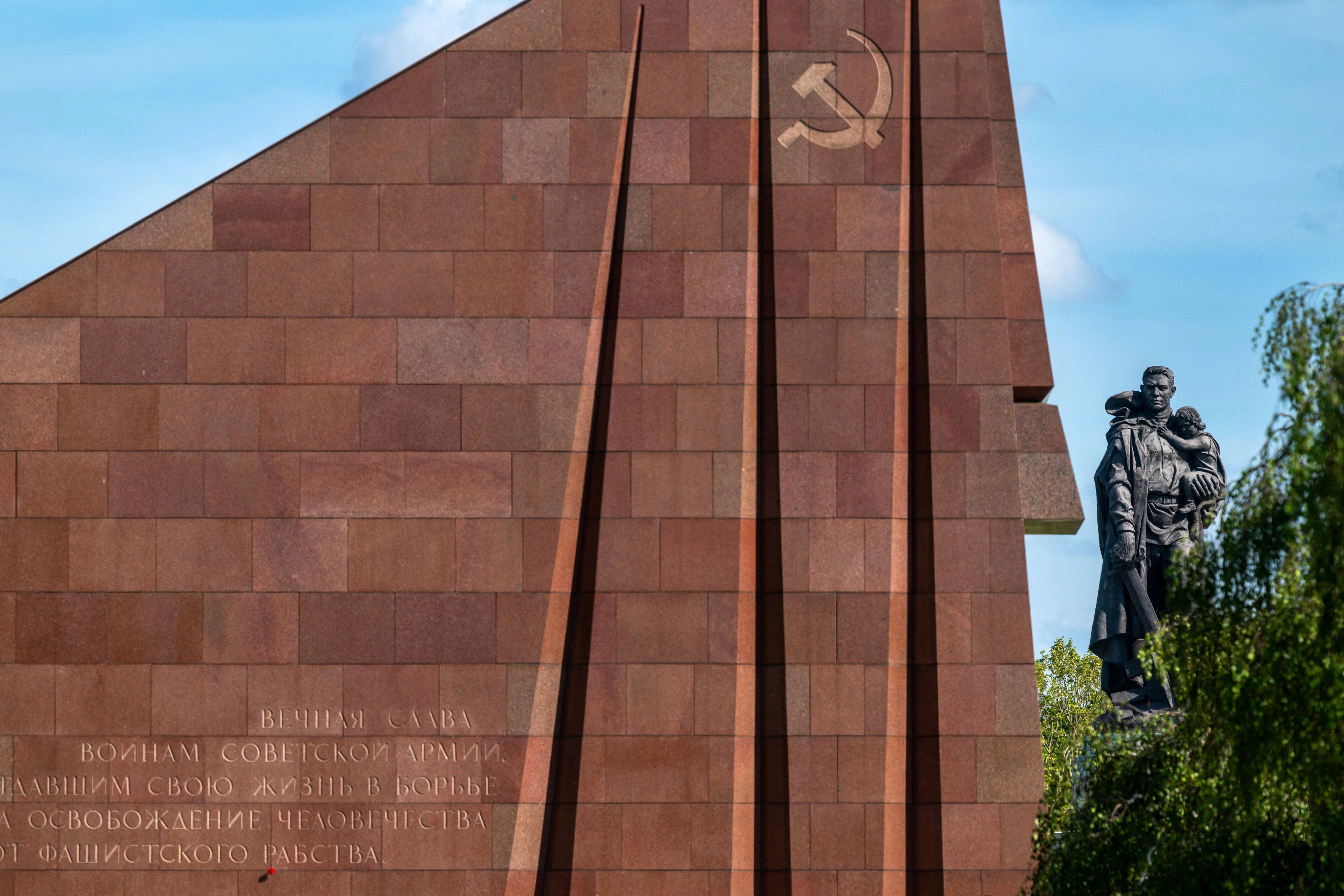 Das Sowjetische Ehrenmal im Berliner Treptower Park