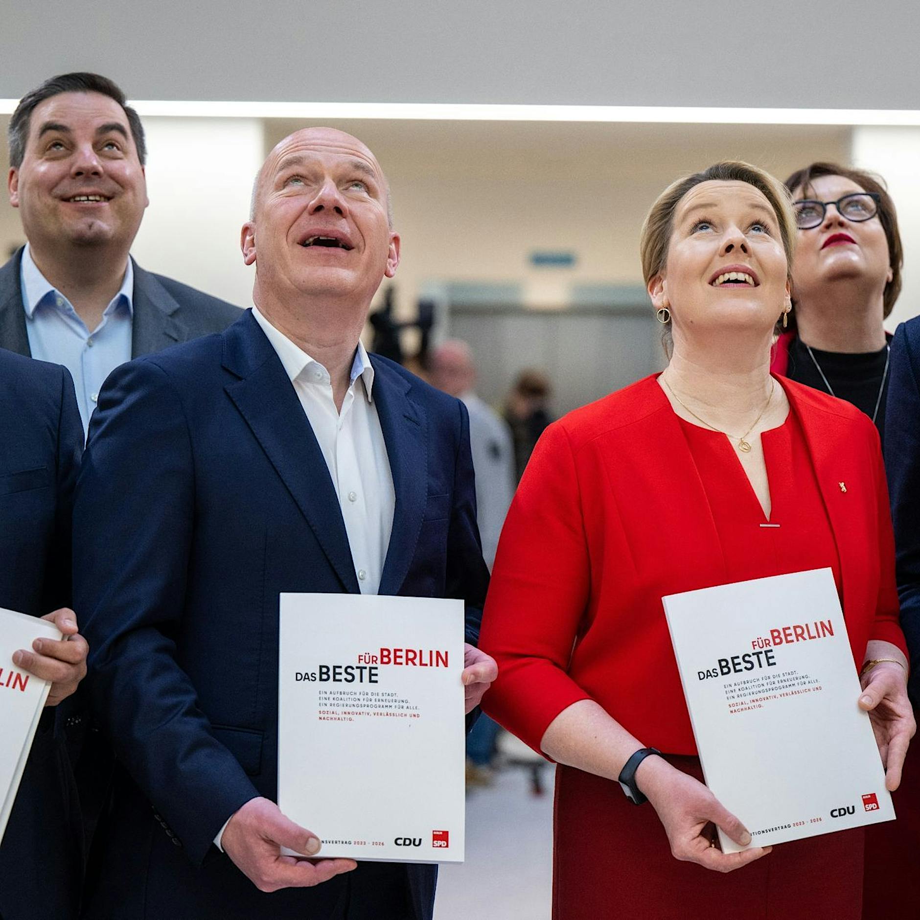 Stilkritik: Öde wie Wegner, piefig wie Czyborra, schick wie Kiziltepe – Berlins neuer Senat