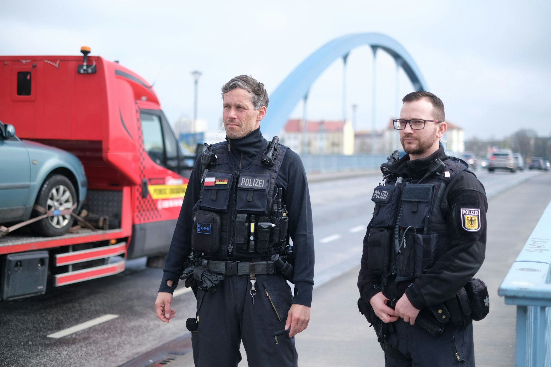 Polizeihauptmeister Andreas Matthies und Polizeioberkommissar Tony Schröder gehören zur Polizeiinspektion Frankfurt (Oder) und zur gemeinsamen deutsch-polnischen Streife.
