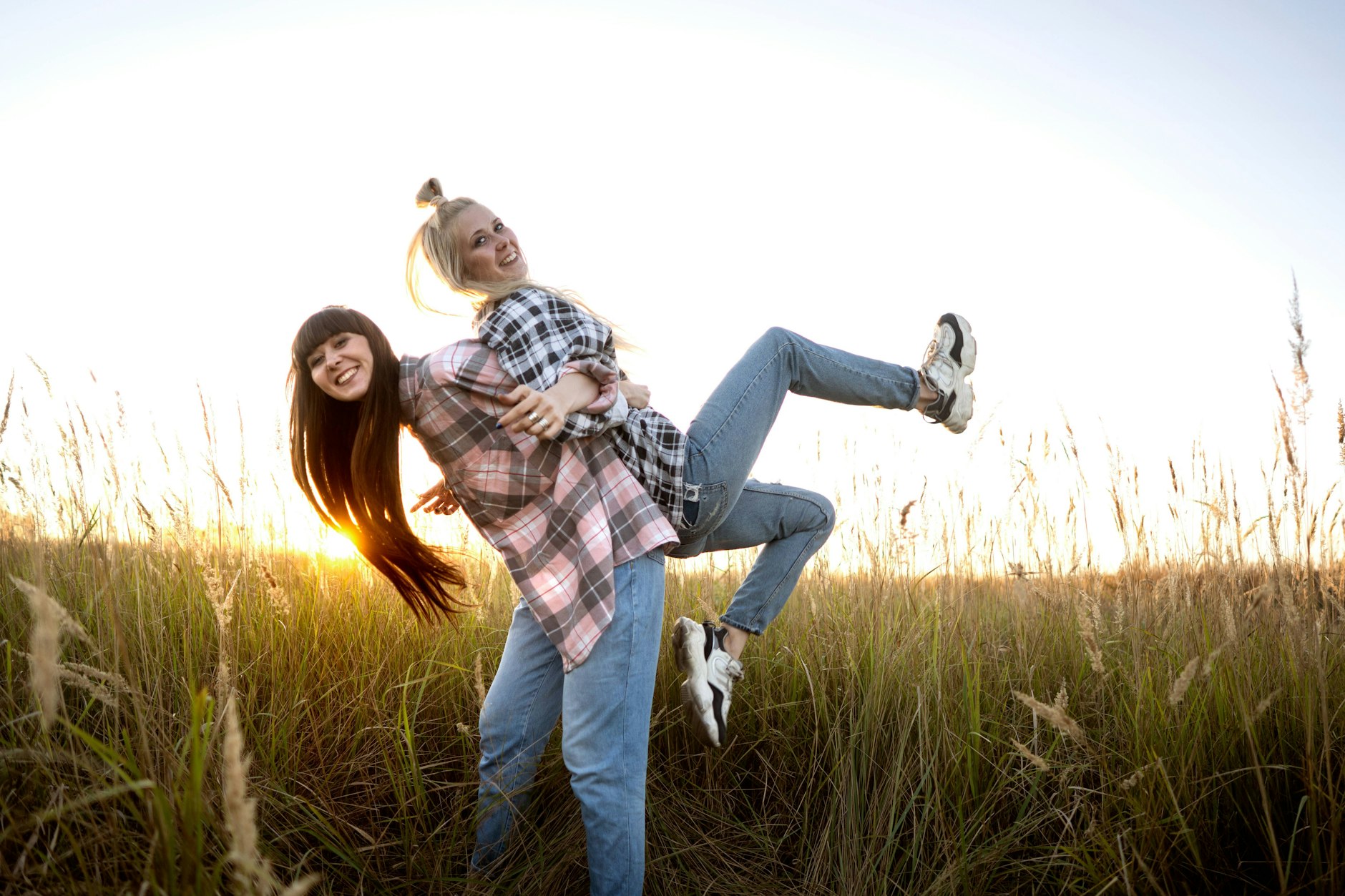 Tanzt das Universum den Tanz des Lebens an diesem Wochenende durch Sie? Ein Blick in Ihr Horoskop für heute und morgen verrät es.
