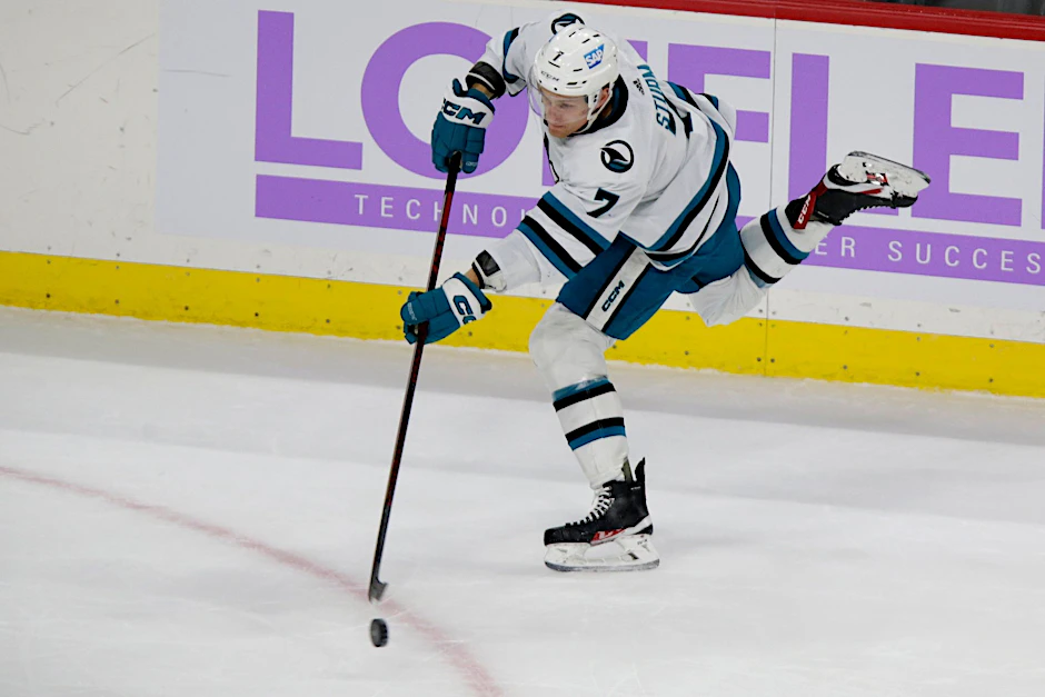 ARCHIV - Nico Sturm spielt in der NHL für die San José Sharks.  