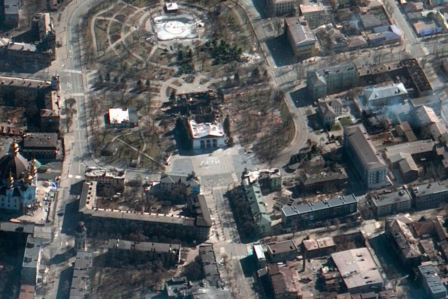 Auf den Satellitenbildern von Firmen wie Maxar ist die Zerstörung in Mariupol zu sehen.