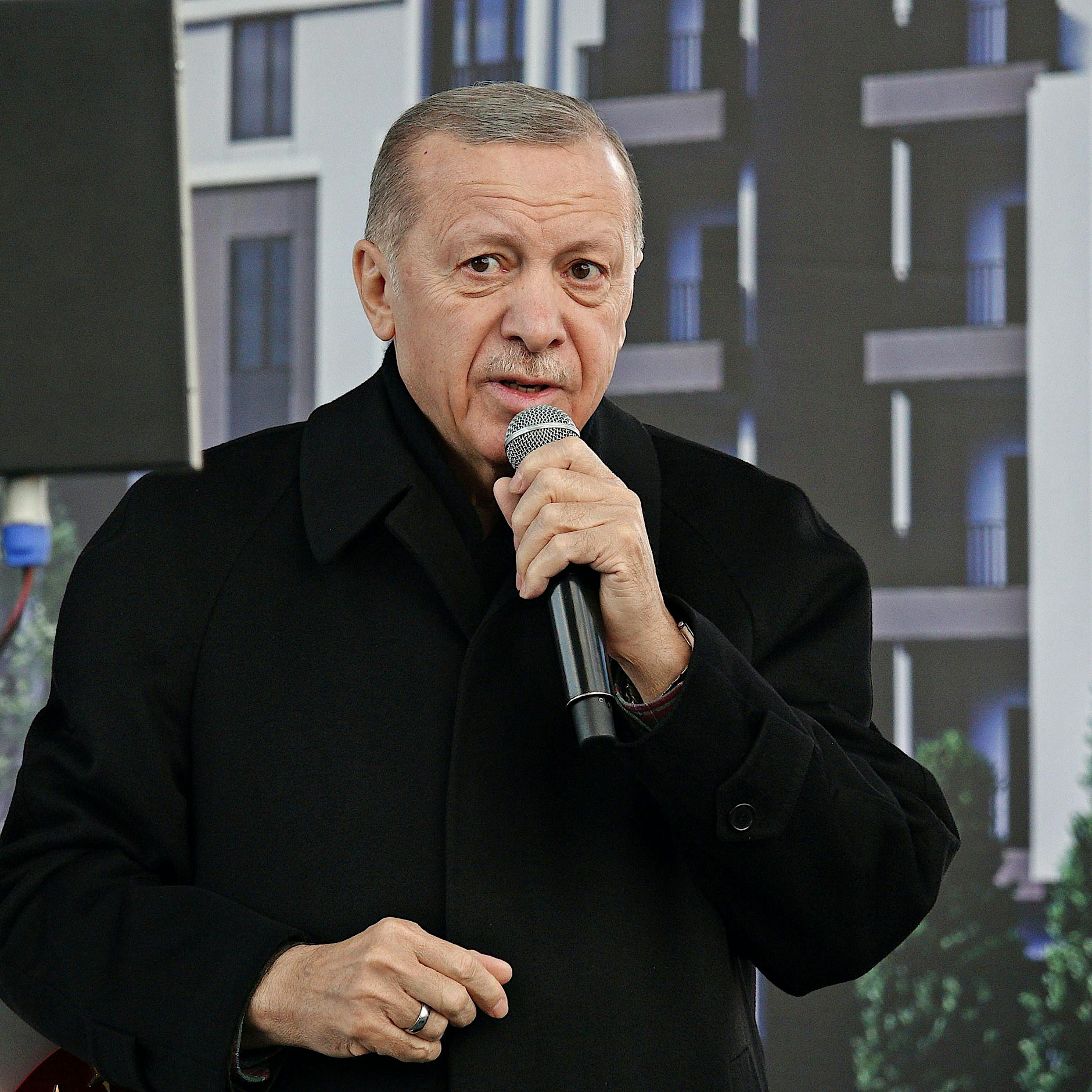 Wegen gesundheitlicher Probleme: Erdogan unterbricht Wahlkampf