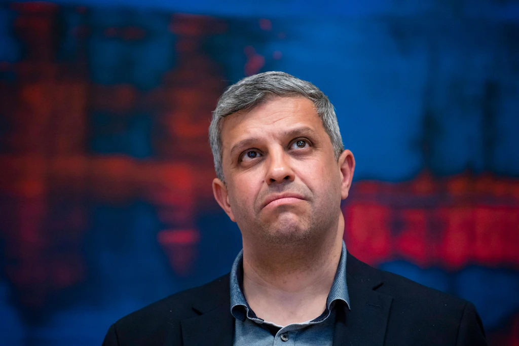 Saleh: Nur Stimmen von CDU und SPD führten zur Wegner-Wahl, AfD widerspricht