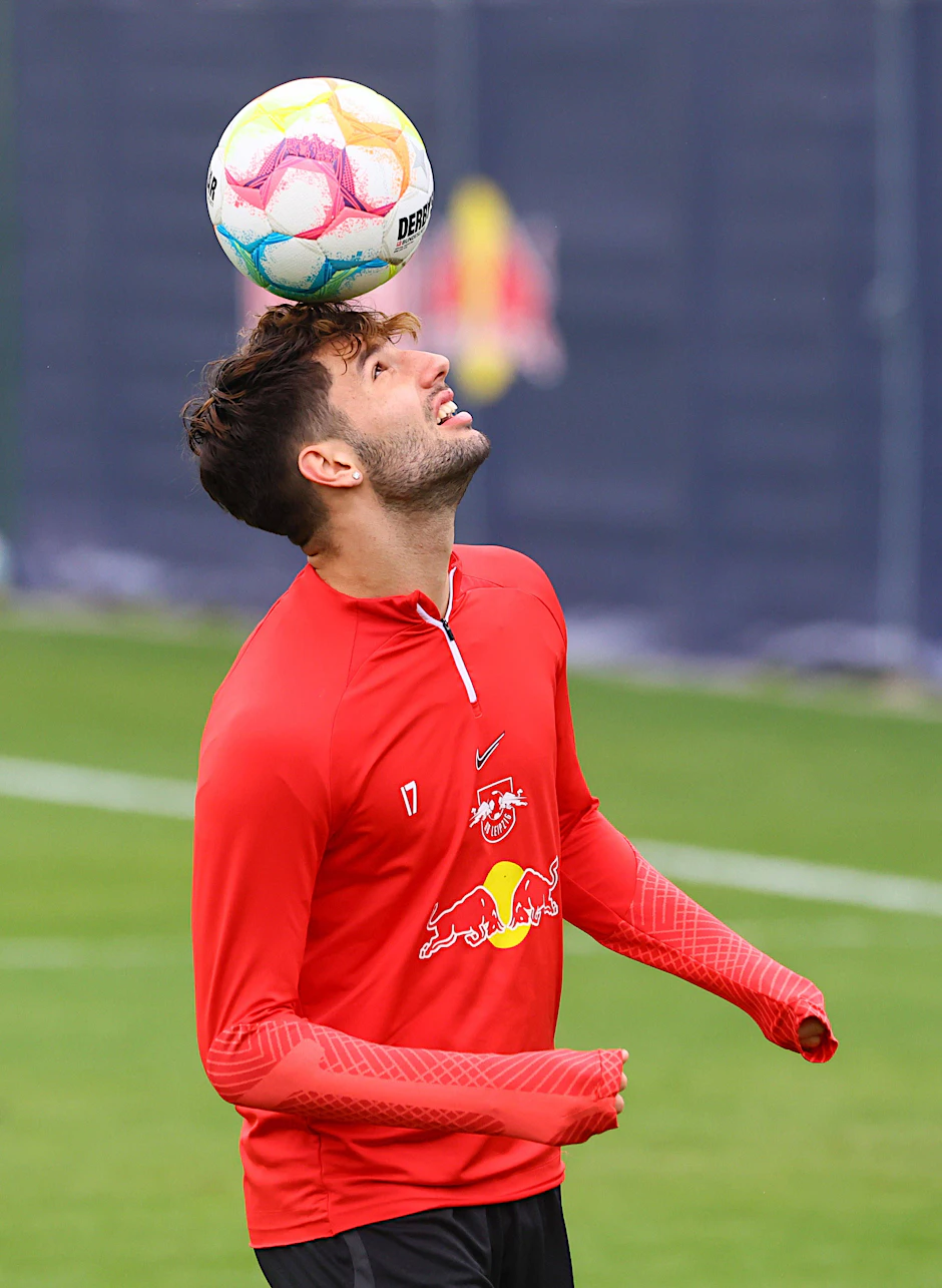 Konnte zwar in dieser Woche bei RB Leipzig normal trainieren, fehlt gegen die TSG Hoffenheim aber mit einer Gelbsperre: Dominik Szoboszlai.
