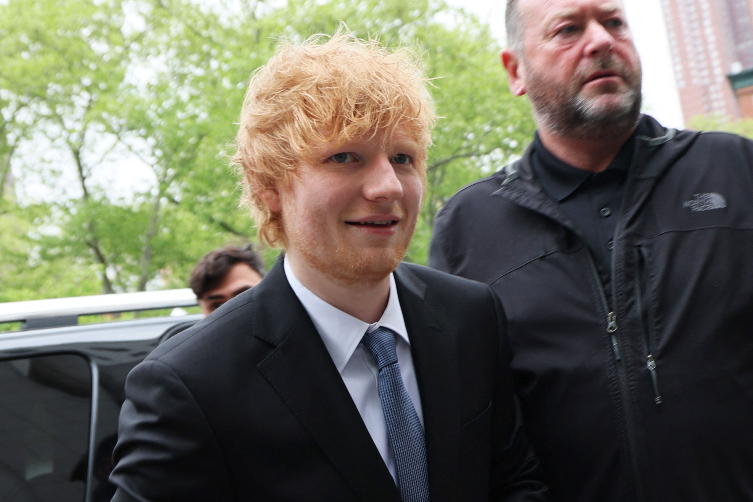 Image - Copyright-Prozess: Ed Sheeran greift vor dem Richter zur Klampfe