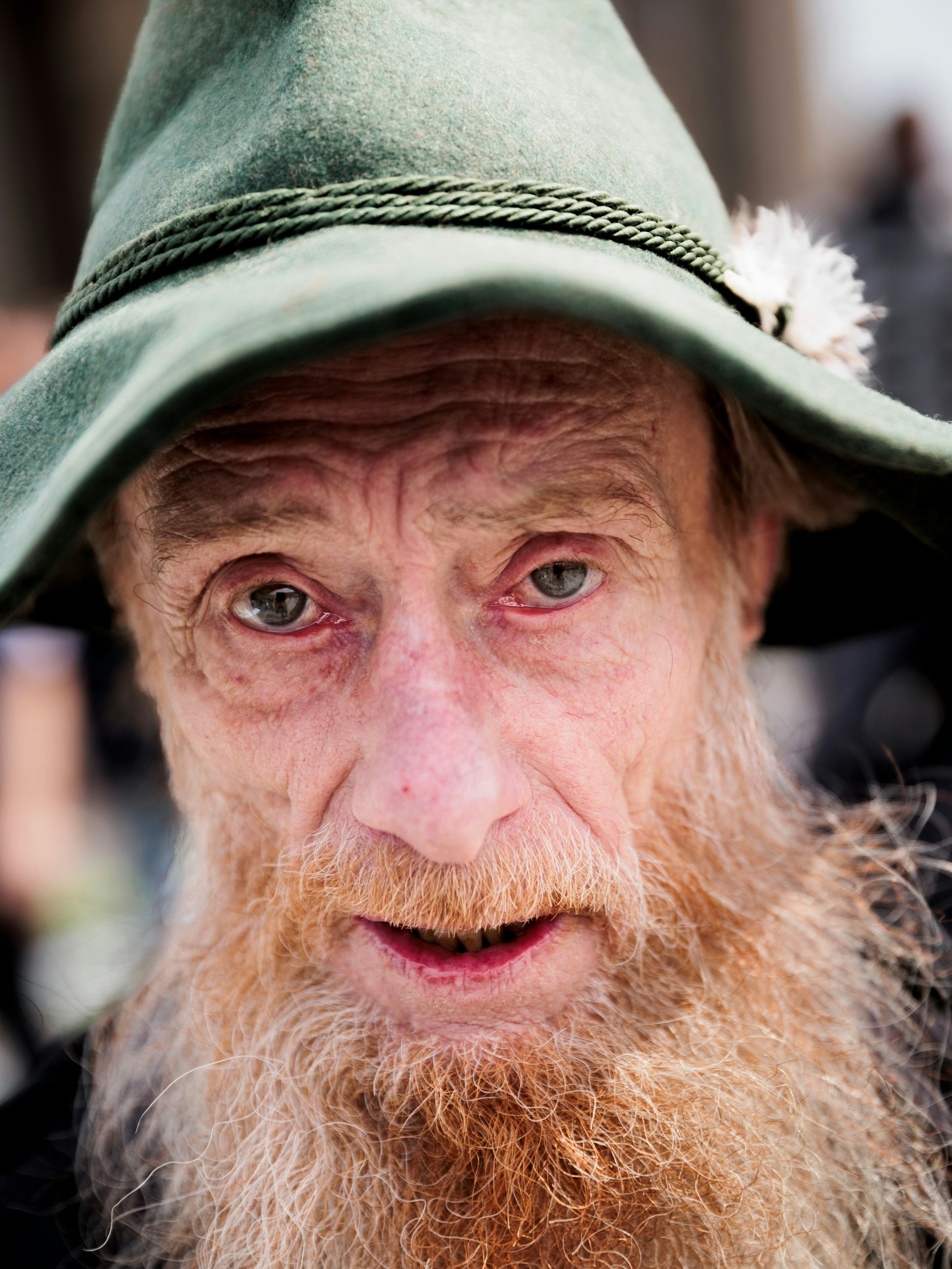 Edgar Engist, Schäfer mit 200 Schafen, nimmt an einer Demonstration deutscher Weidetierhalter gegen den Umgang mit Wölfen in der Viehwirtschaft in Deutschland teil.&nbsp;