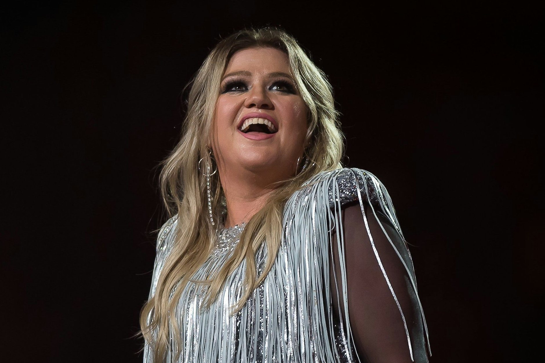 Klappt’s mit dem Klaps? Sängerin Kelly Clarkson hält Schläge auf den Po für eine gute Erziehungsmethode.