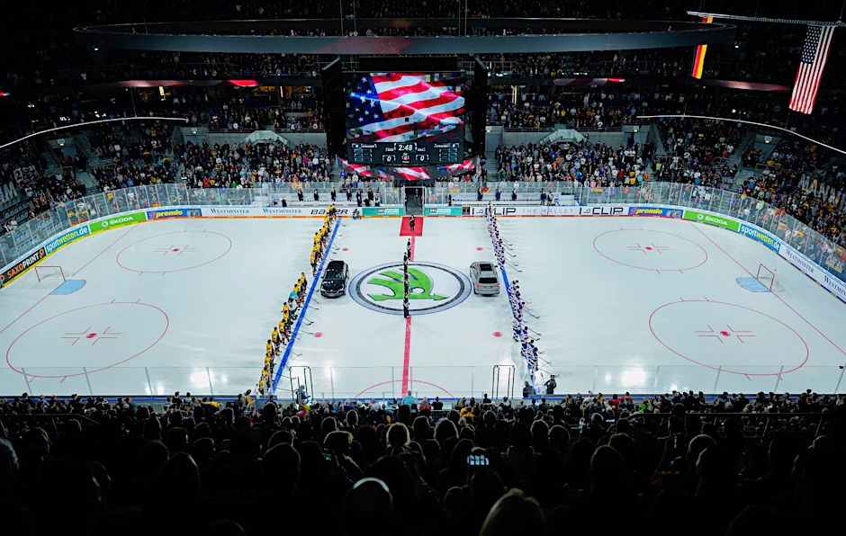 ARCHIV - Bekommt Deutschland den Zuschlag für die Eishockey-WM 2027?  