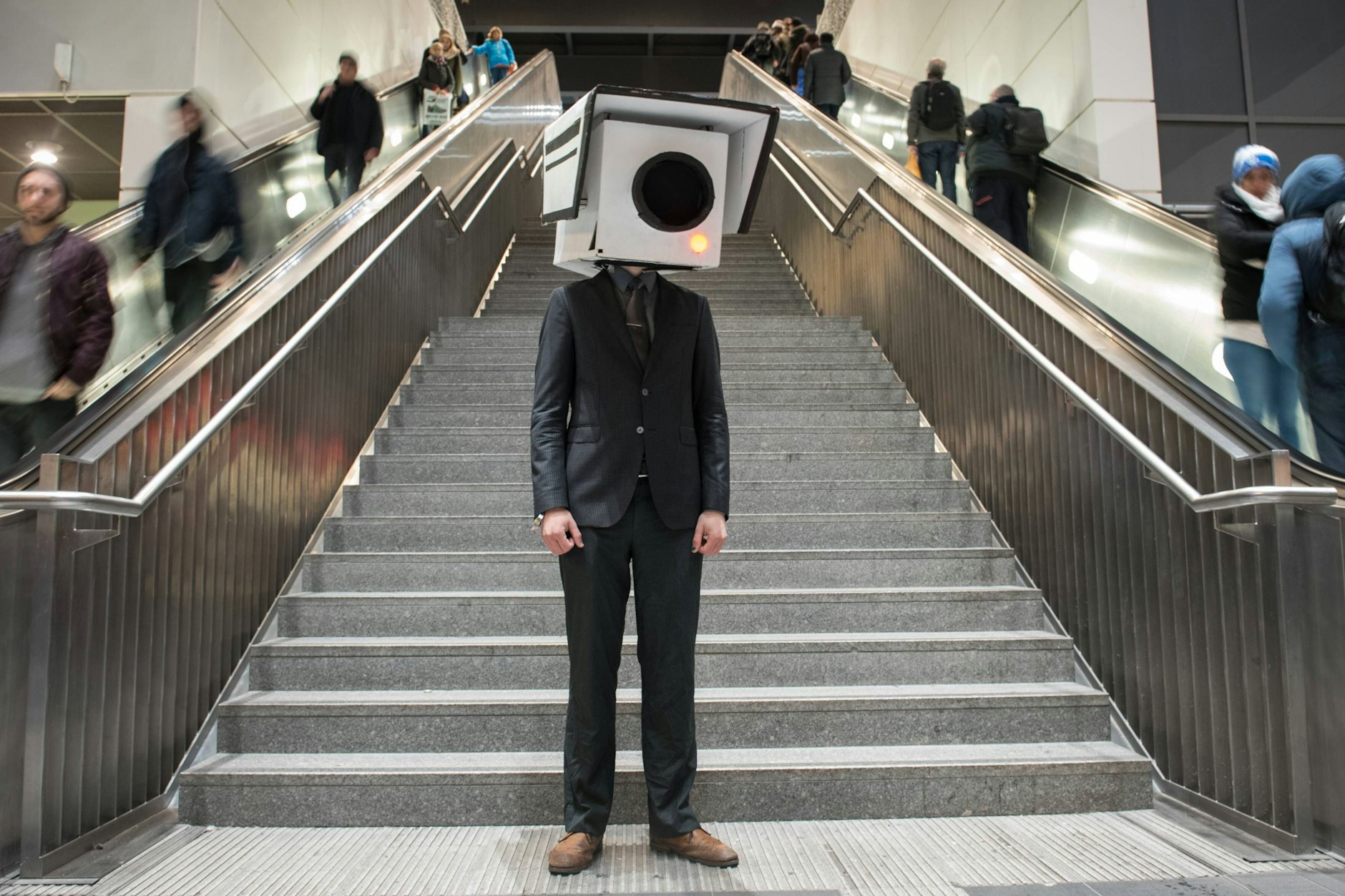 Wir sollten uns nicht auf die Maschinen konzentrieren, sondern auf die Menschen, die diese Dinge in Gang setzen, meinen KI-Experten.