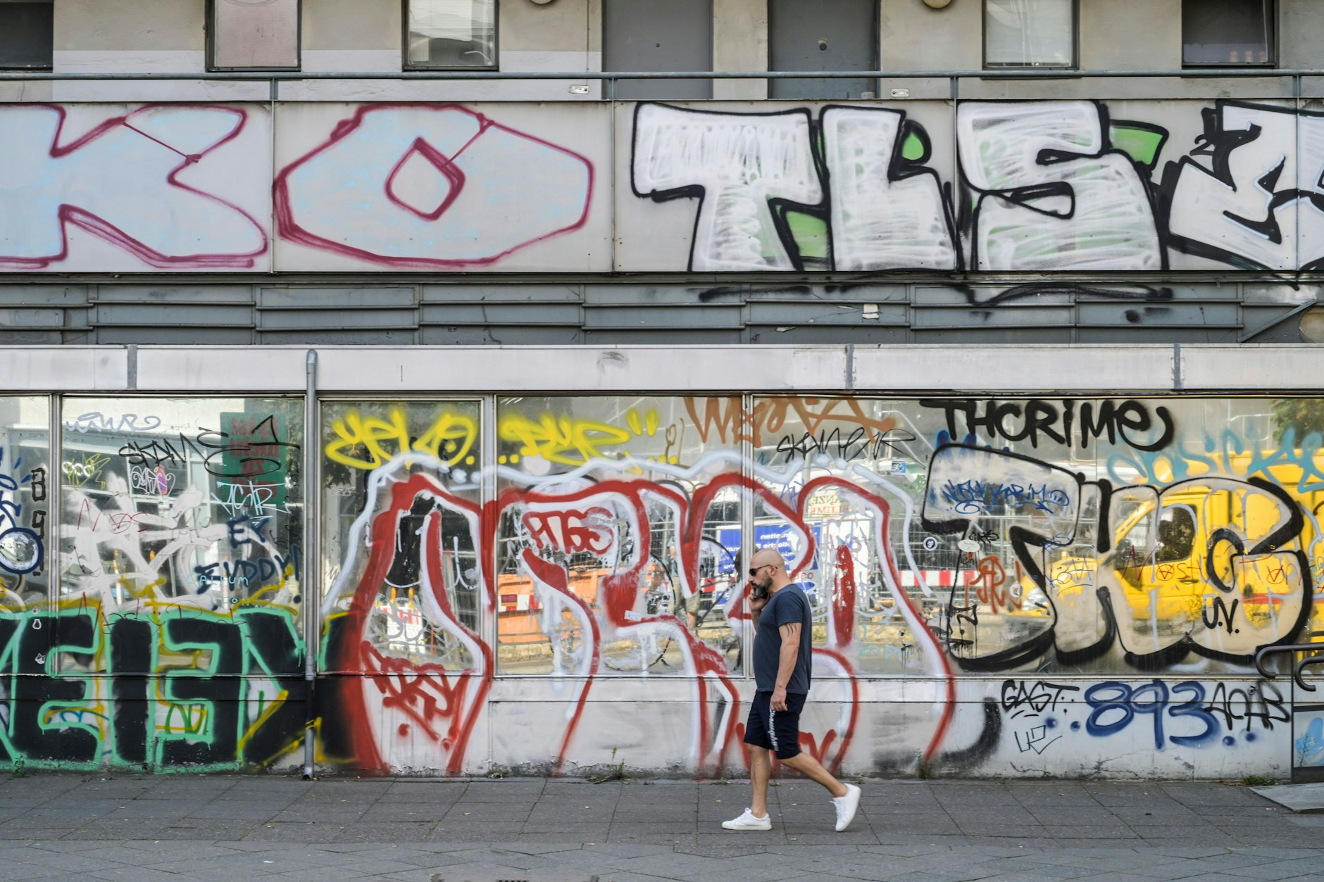 Marsch durch die Kantstraße: Nicht nur das 893 Ryōtei, hier im Bild, ist eine gute Adresse der Galerie-Gegend.