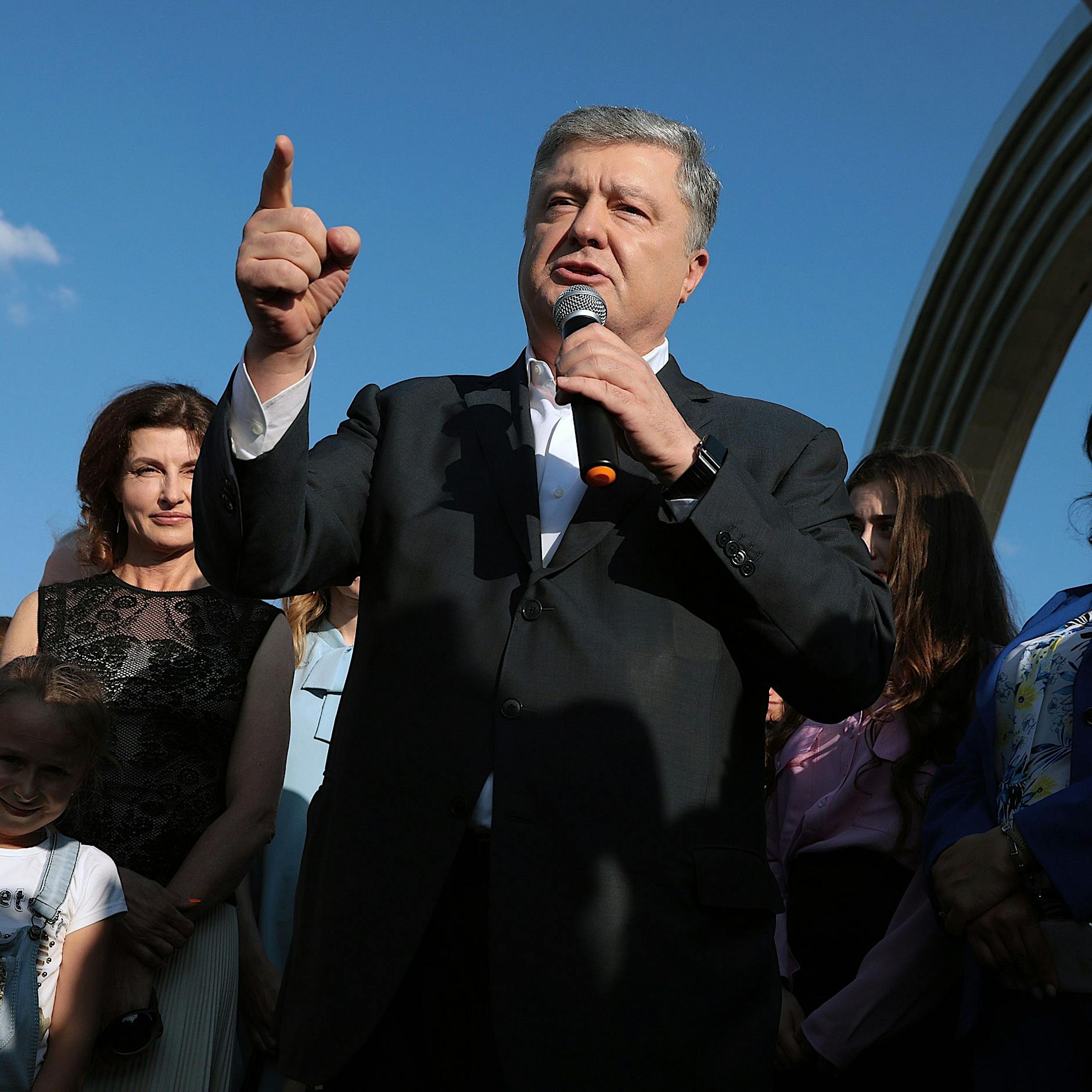 Ukraine: Ex-Präsident Poroschenko darf das Land nicht verlassen und beschuldigt Selenskyj