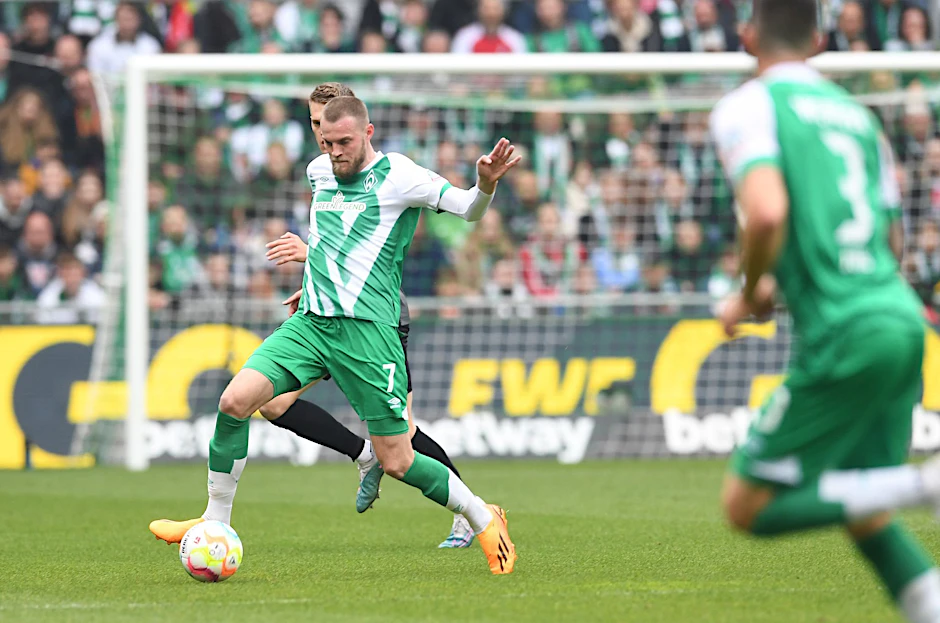 ARCHIV - Kann gegen Schalke auflaufen: Werder-Torjäger Marvin Ducksch.  