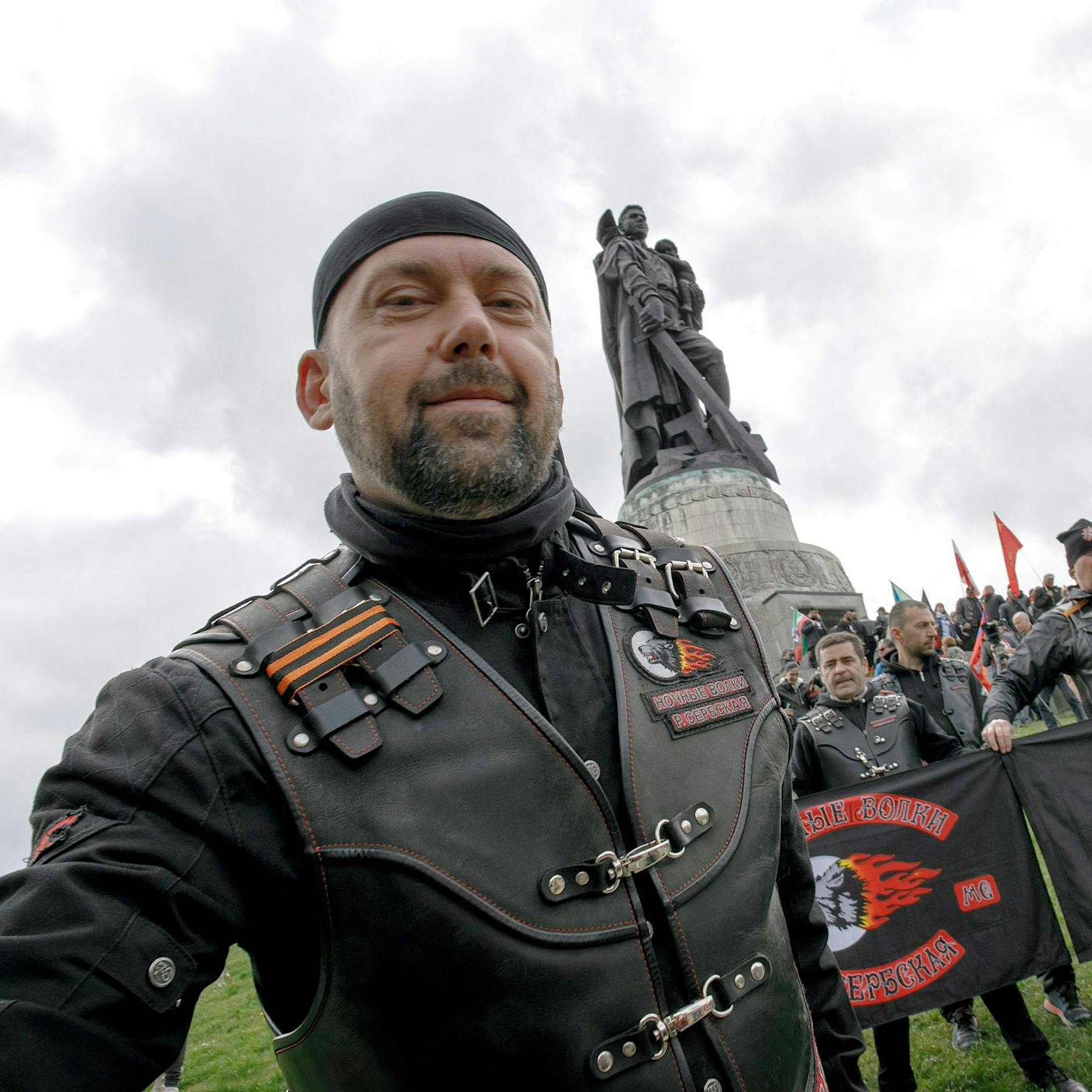 Putins Nachtwölfe: Hunderte wohl auf dem Weg nach Berlin