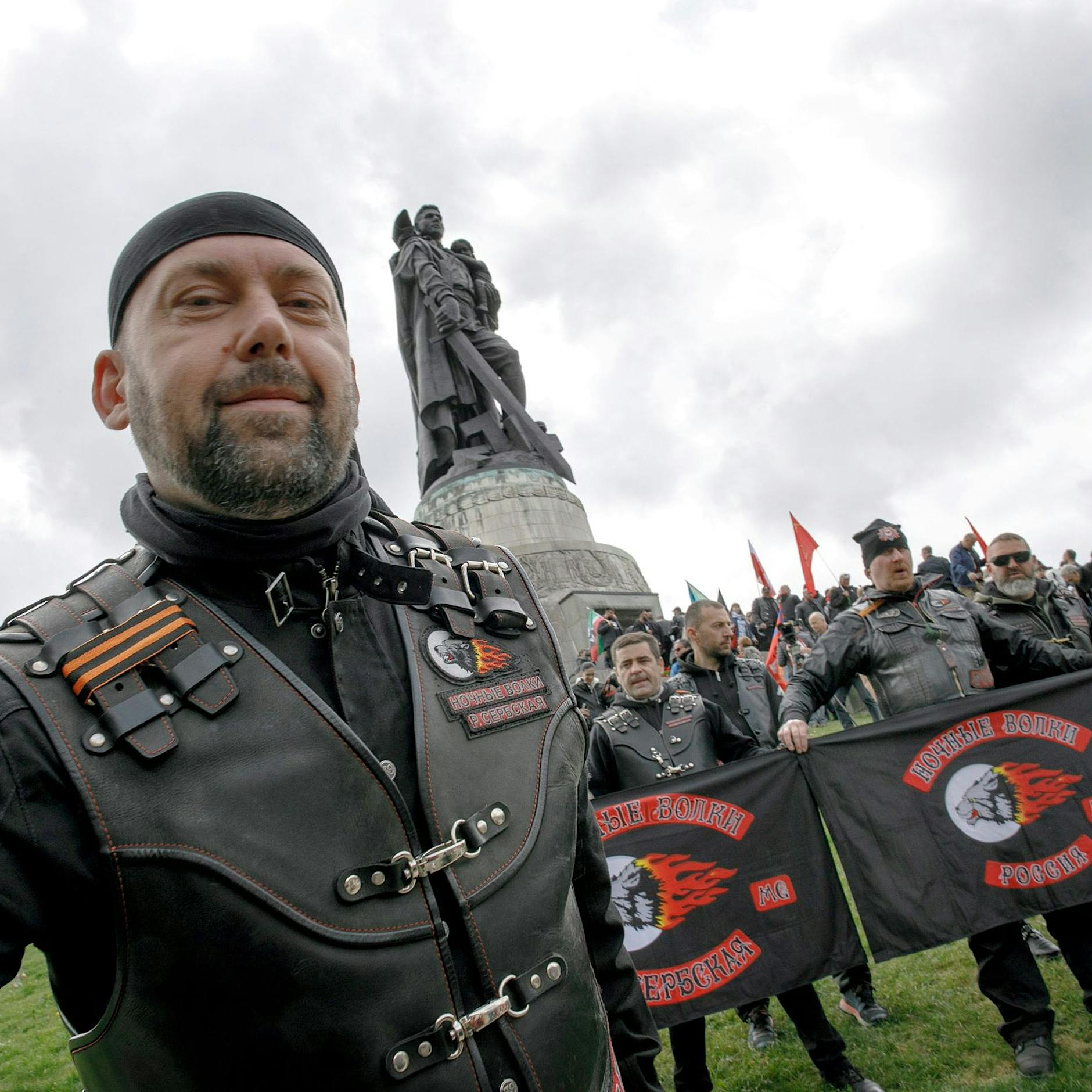 Putins Nachtwölfe: Polizei begleitet russische Rockergang bis nach Berlin