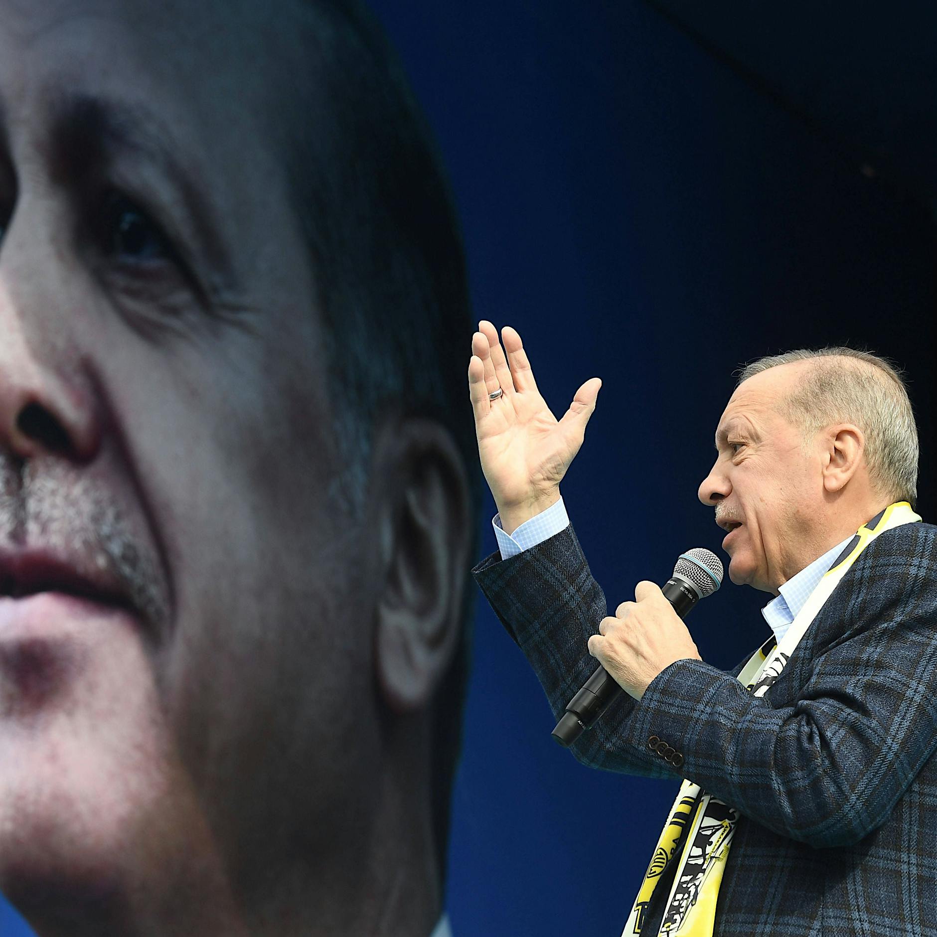 Moscheen als „AKP-Filialen“? Wie Erdogan in Berlin um die Stimmen der Deutschtürken kämpft